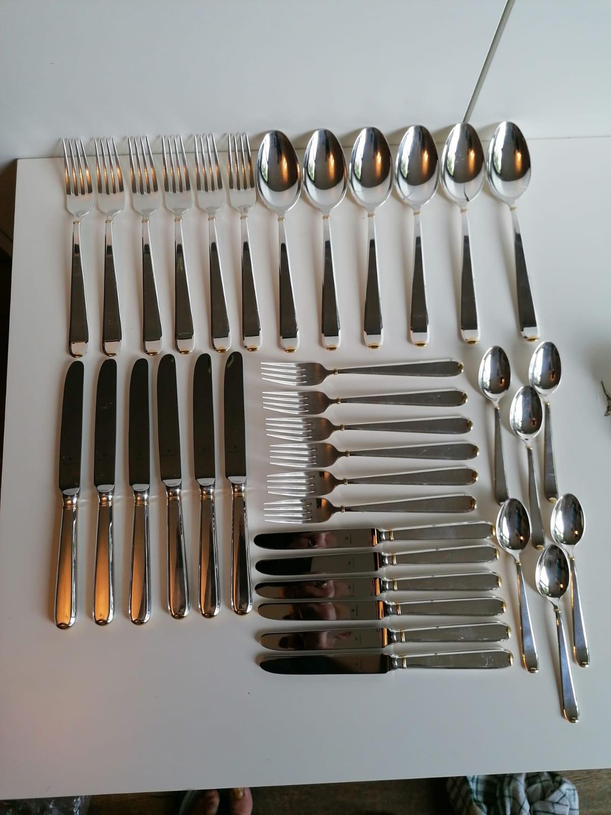 German Cutlery by Wilkens & Söhne Bremen. Beautiful and hard-to-find cutlery made of chrome-plated stainless steel. A set of 36 pieces in an excelent condition.
 