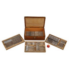 Flatware silver in an oak case by Alfonde Debain Goldsmith in Paris