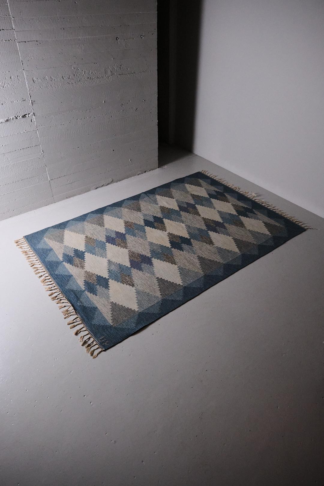 Scandinavo moderno Tappeto a tessitura piatta di Ulla Parkdal, Svezia, anni '50 in vendita