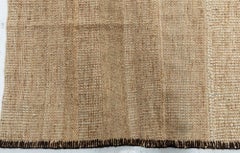 Tappeto a trama piatta con motivo Art Nouveau color beige "Olea" di Doris Leslie Blau