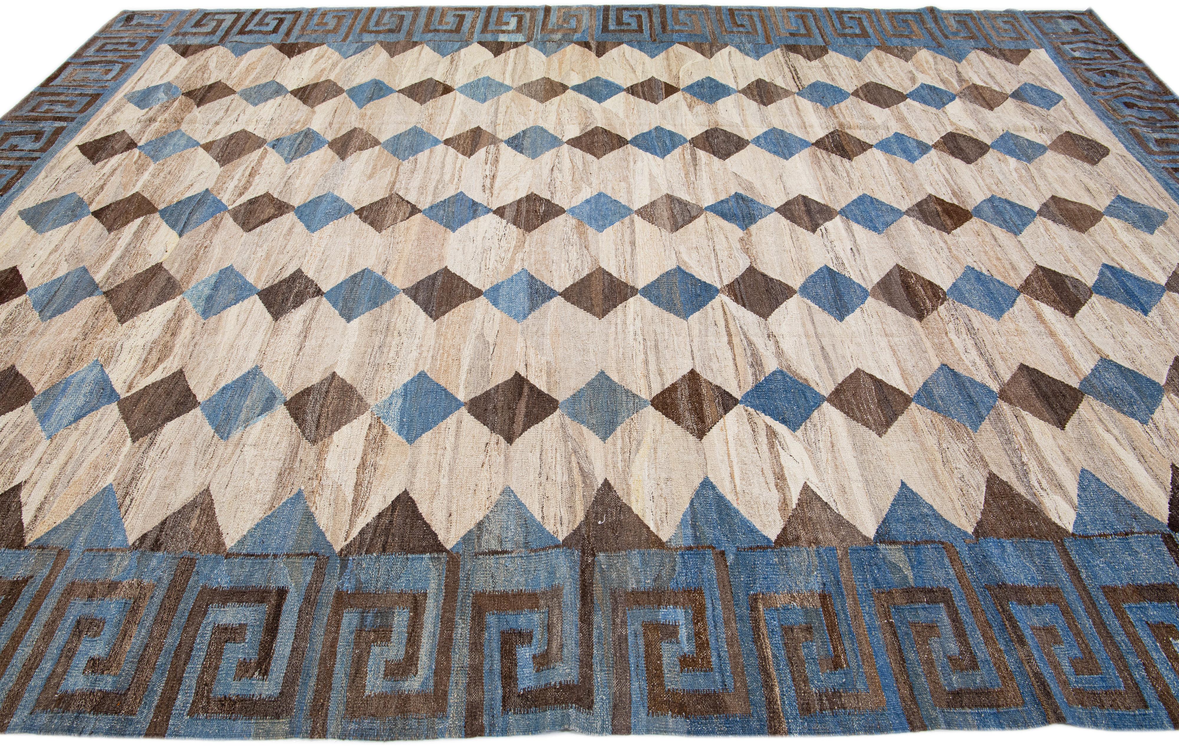 Hand-Knotted Flatweave Deco Style Kilim Wool Rug With Beige Modern Geometric Design For Sale