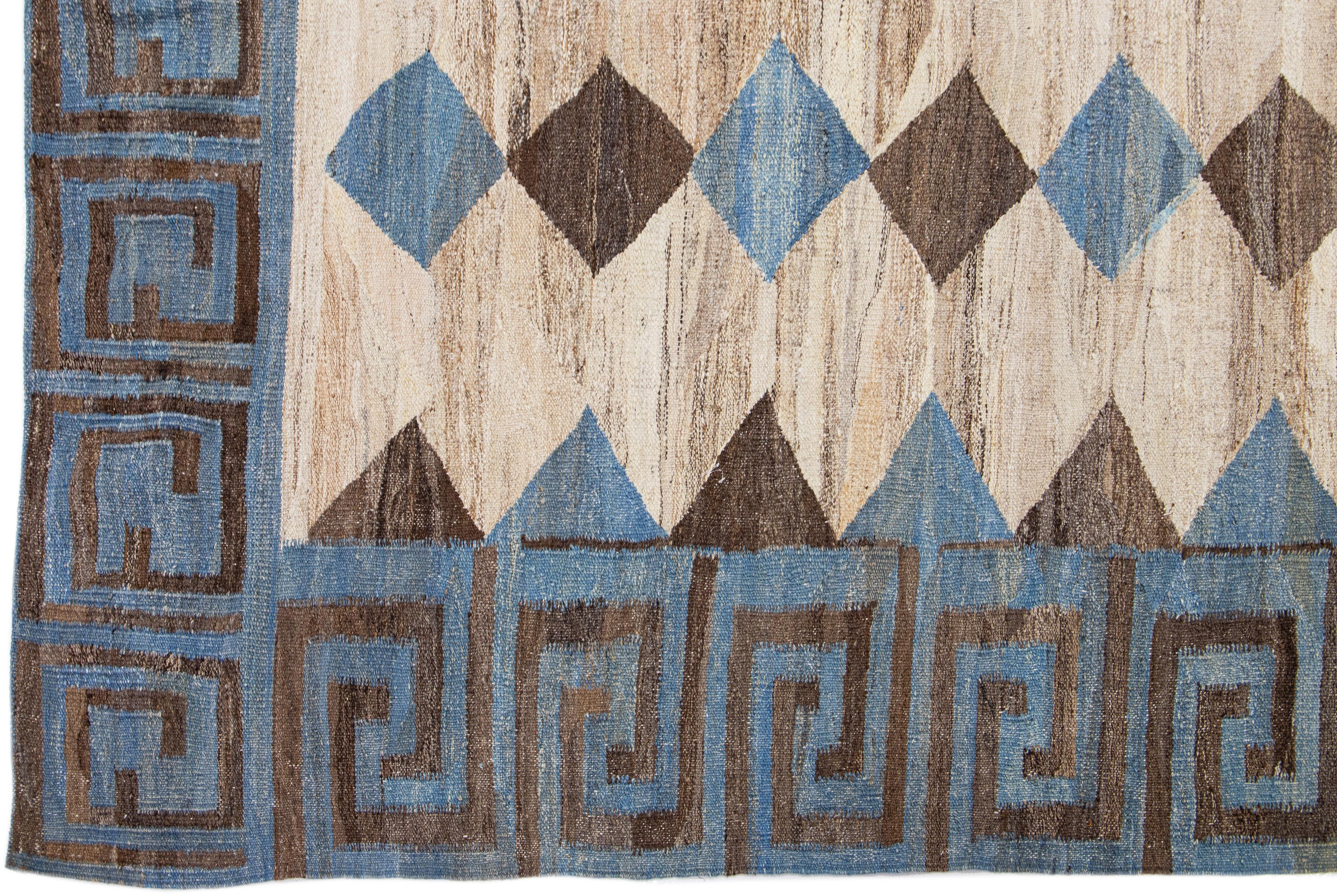 Flatweave Deco Style Kilim Wool Rug With Beige Modern Geometric Design In New Condition For Sale In Norwalk, CT