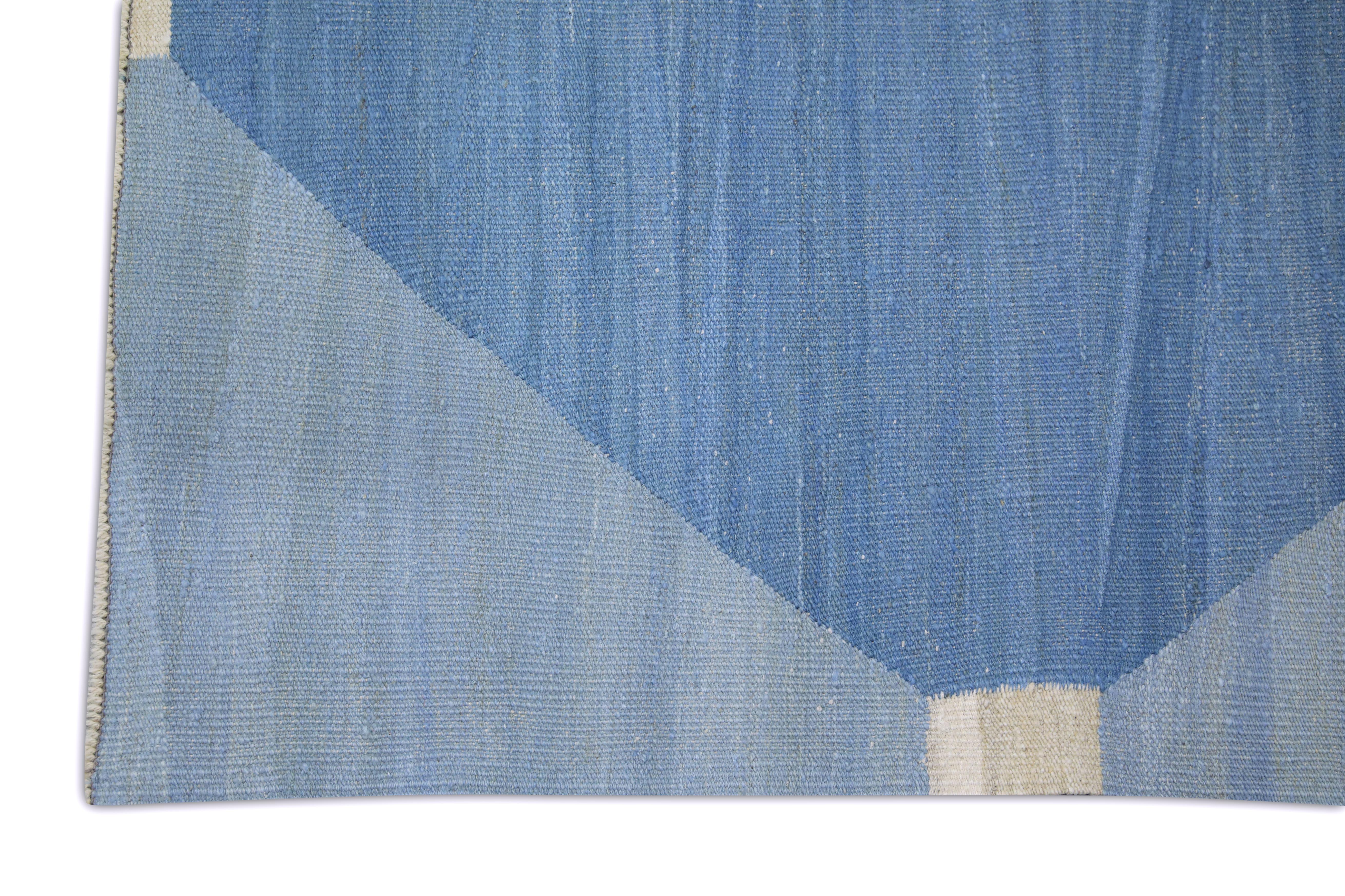 Handgefertigter Flachgewebe-Wollteppich 10'2
