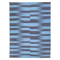 Tapis moderne turc Kilim en laine tissée à plat avec un motif abstrait bleu