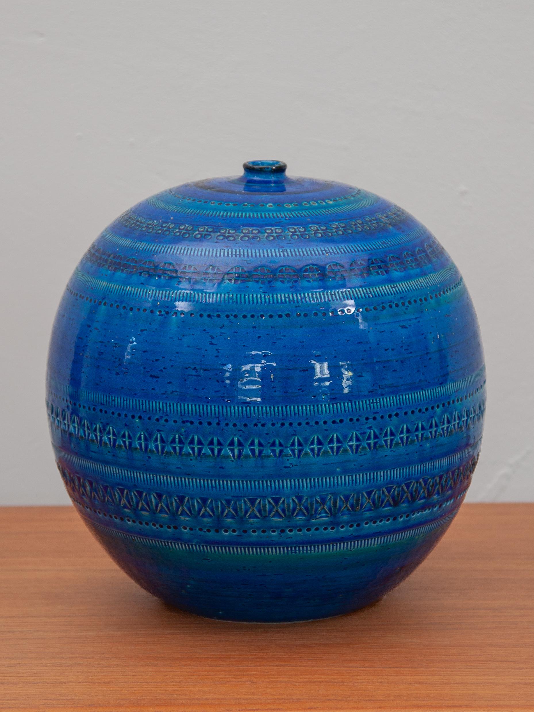 Italiano Flavia Raro grande vaso in ceramica smaltata blu di Aldo Londi per Bitossi, Italia , anni '60 in vendita