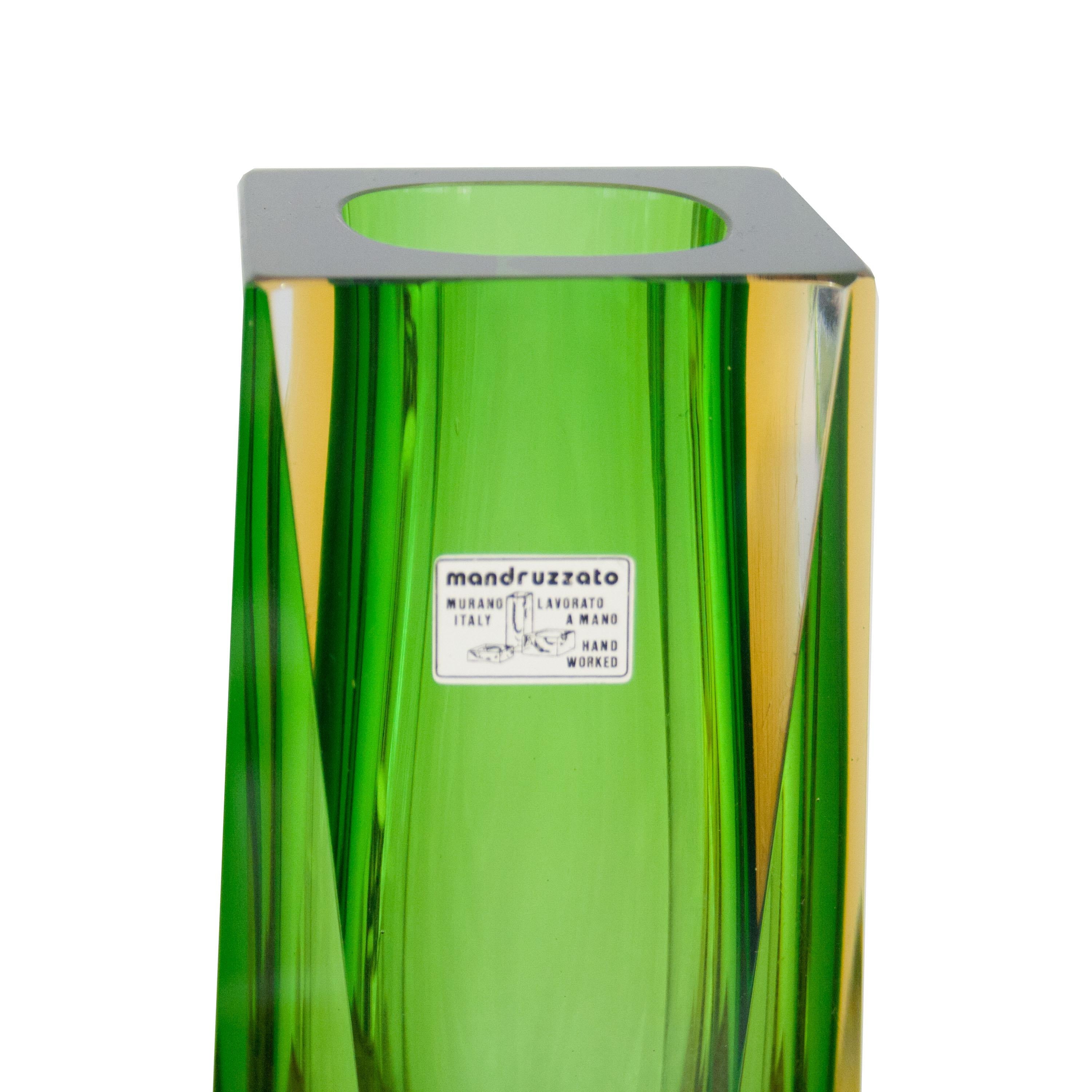 Flavio Poli by Mandruzzato Green Hand-Crafted Murano Glass Vase, Italy, 1960 In Excellent Condition In Madrid, ES
