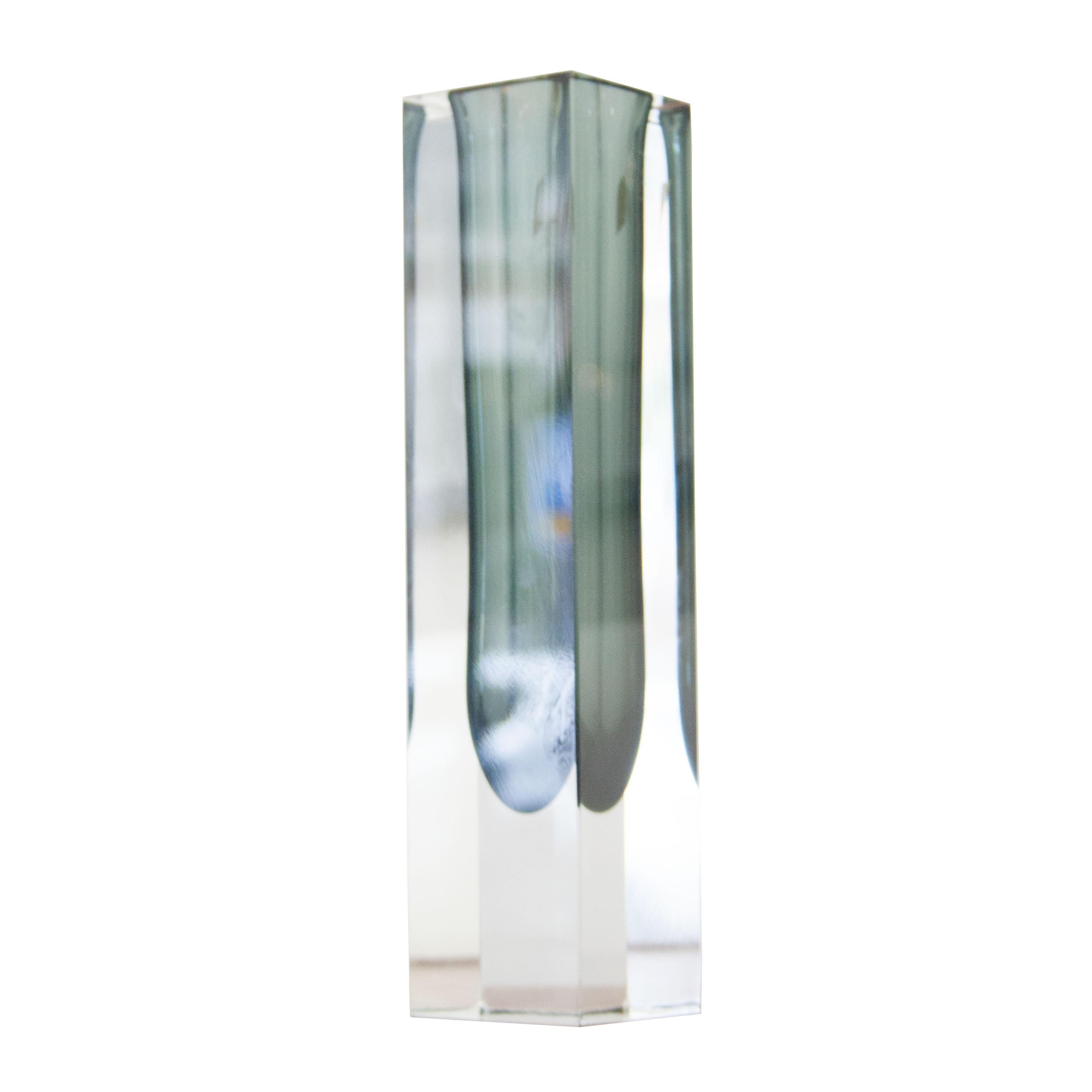 Italian vase designed by Flavio Poli and edited by Mandruzzato. Hand-crafted faceted Murano glass in grey.