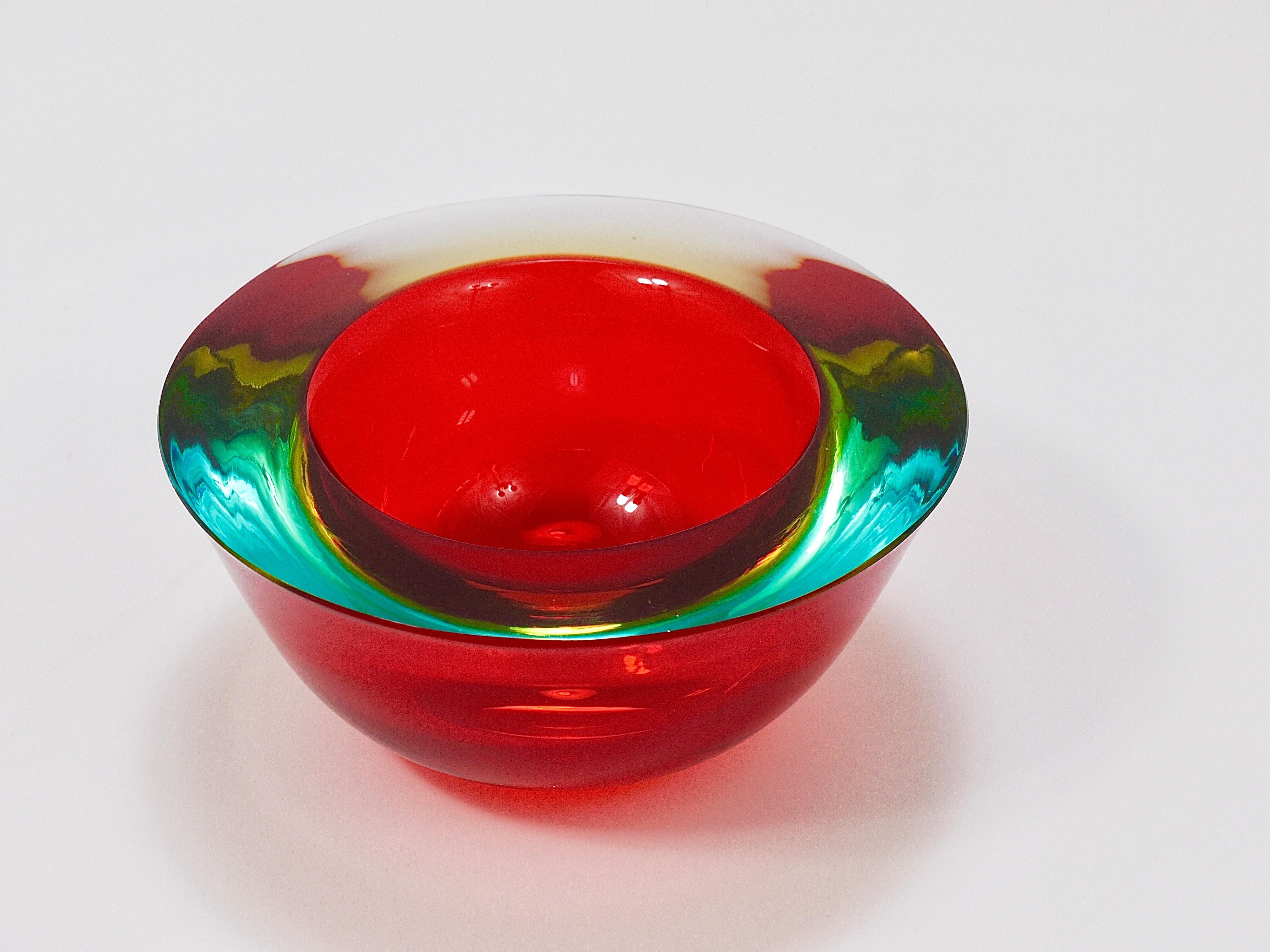 Faceted Flavio Poli Caviar Sommerso Murano Glass Bowl by Seguso, Italy, 1960s For Sale