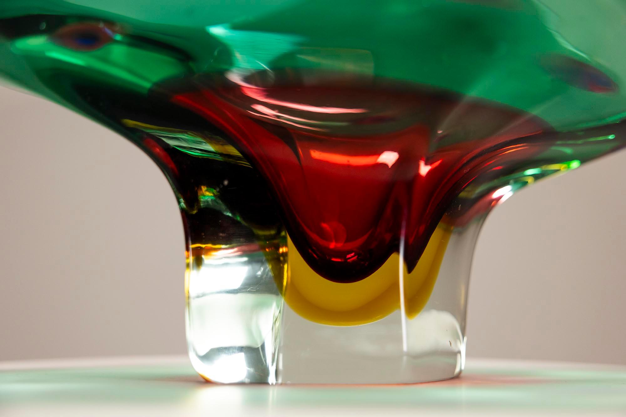 Mid-Century moderno Ciotola centrotavola Flavio Poli Modello 13411 in Sommerso Murano di Seguso, anni '60 in vendita
