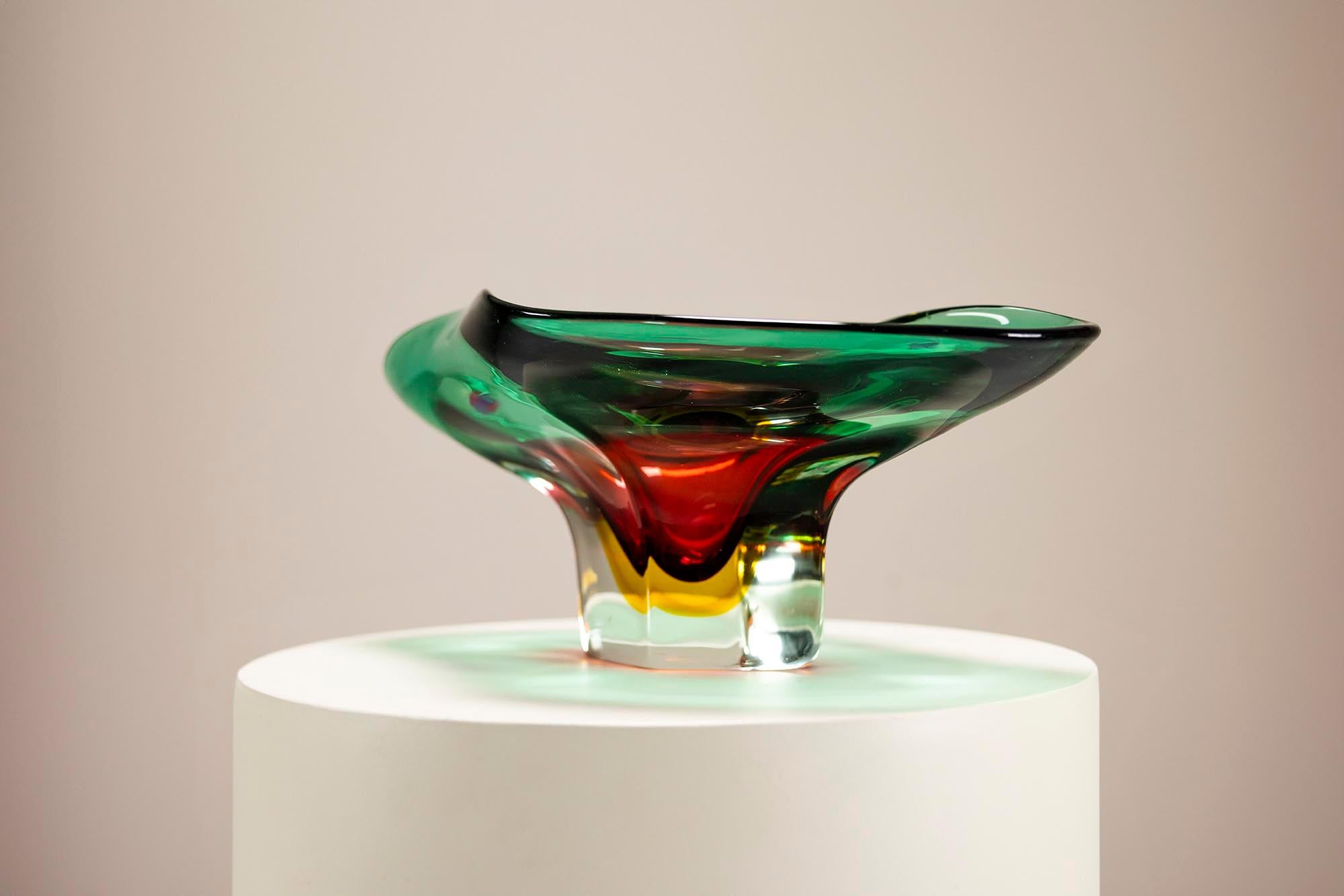 Italiano Ciotola centrotavola Flavio Poli Modello 13411 in Sommerso Murano di Seguso, anni '60 in vendita