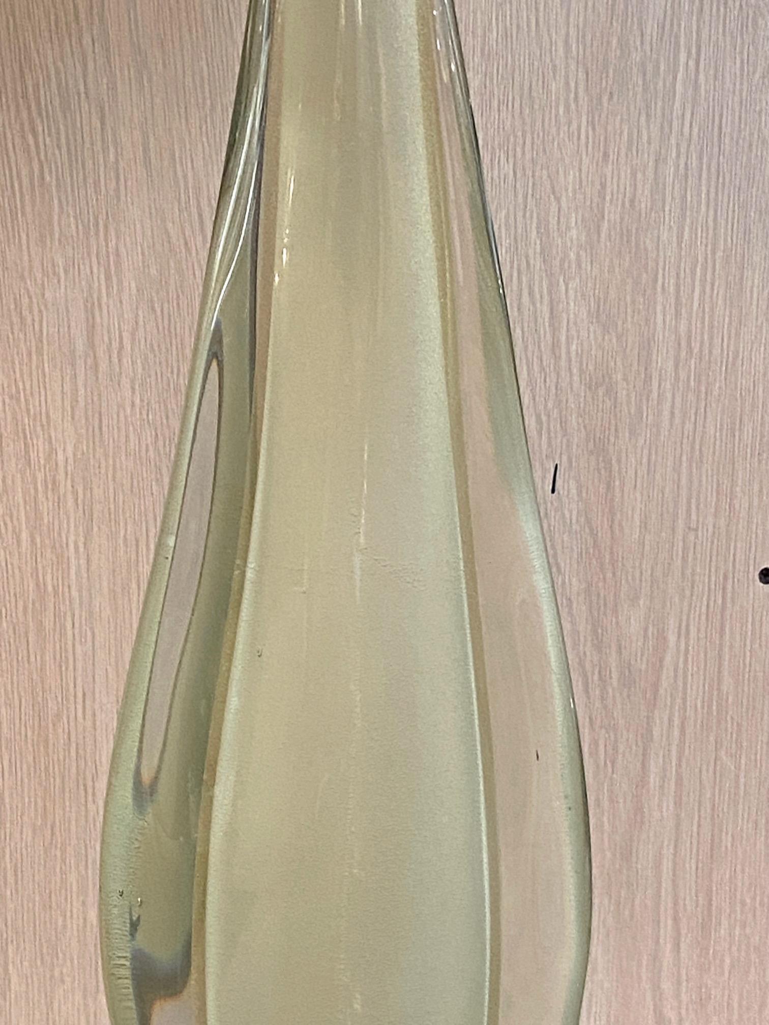 Flavio Poli für Seguso 1950er Jahre Große Tischlampe aus weißem und goldenem Aventurin-Glas im Angebot 2