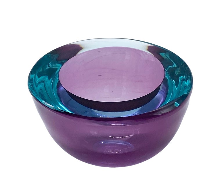 Flavio Poli for Seguso Green and Violet Murano Glass Bowl, Italy 1960s In Good Condition For Sale In Naples, IT