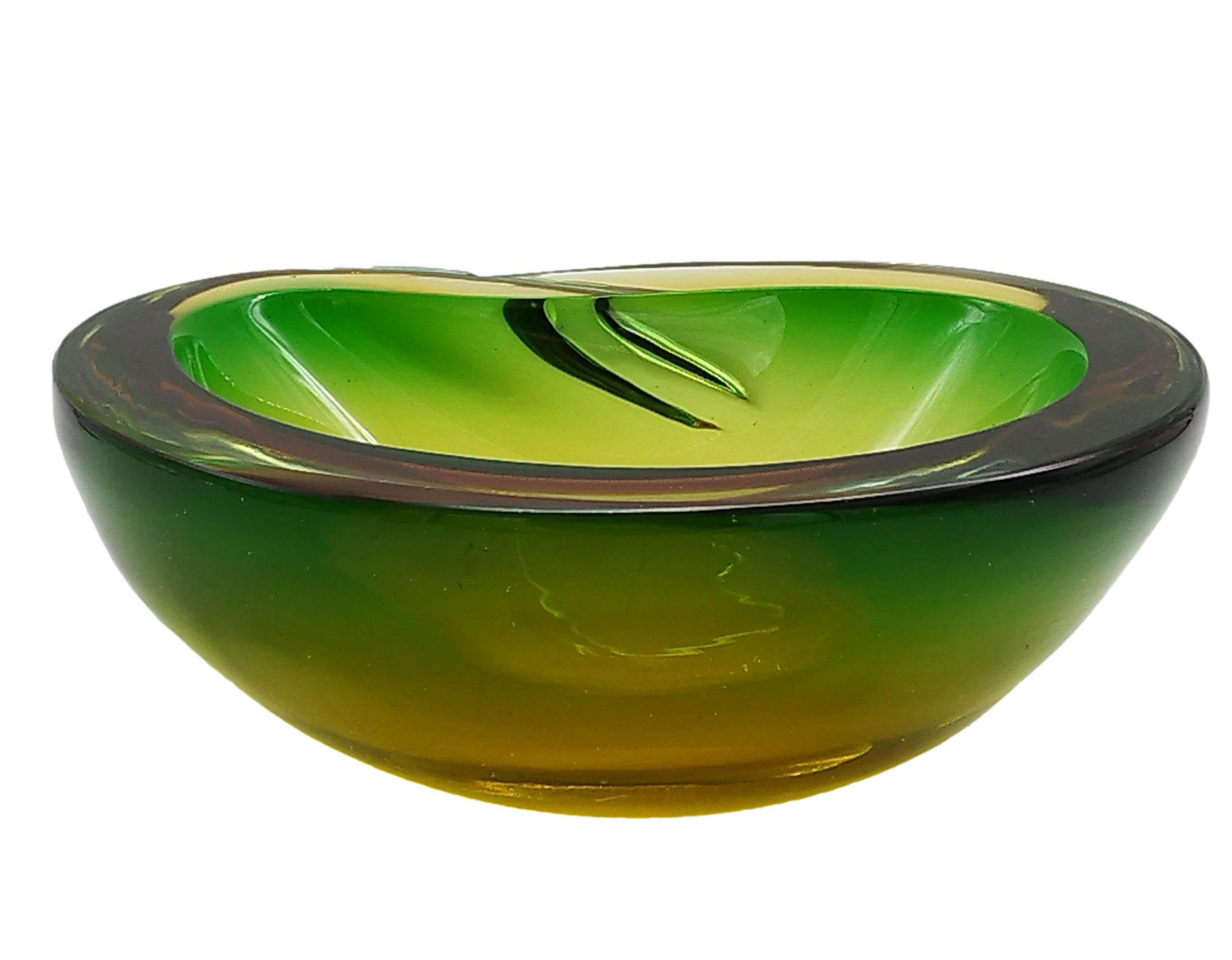 Mid-Century Modern Flavio Poli for Seguso Green and Yellow Murano Glass Bowl, Italy, 1960s For Sale