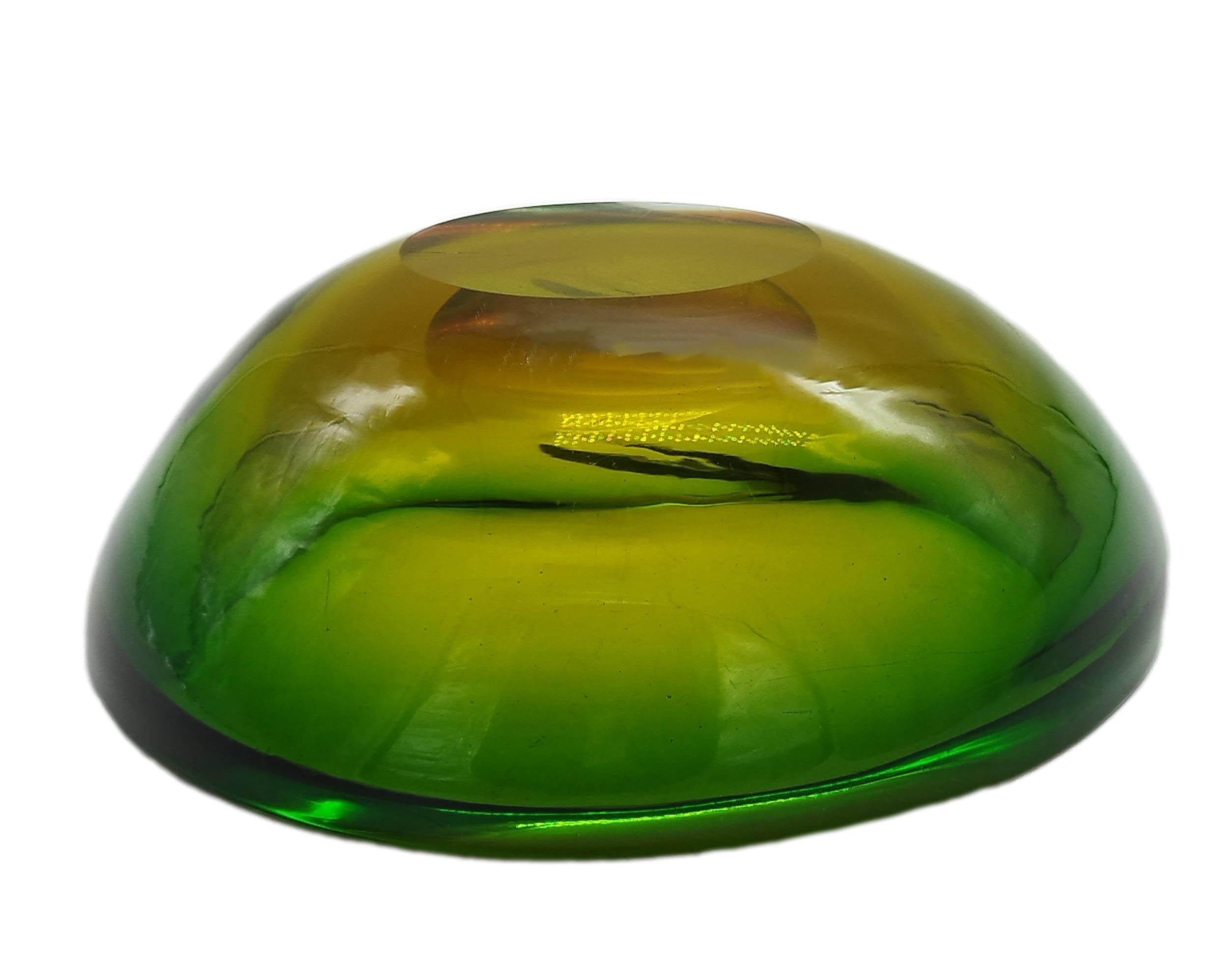 Italian Flavio Poli for Seguso Green and Yellow Murano Glass Bowl, Italy, 1960s For Sale