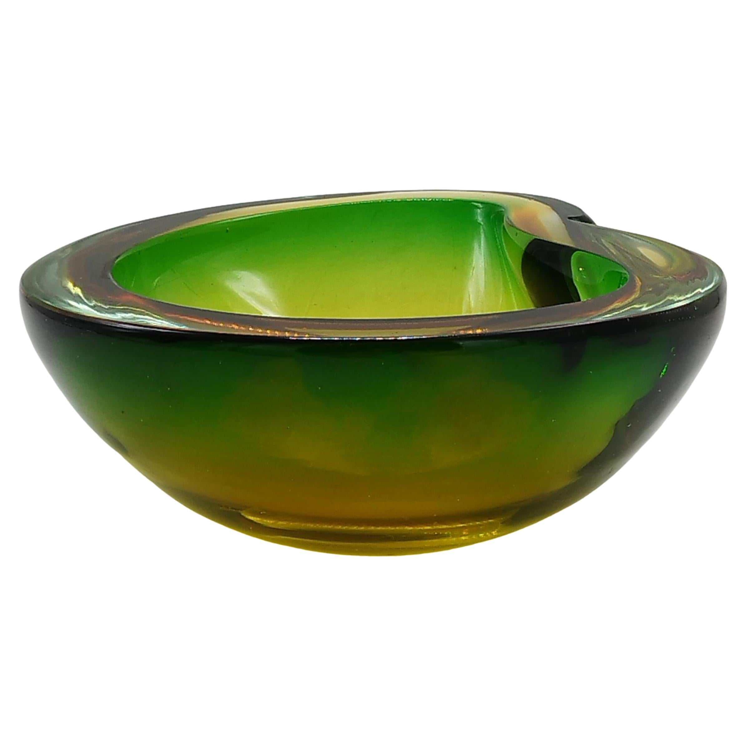 Flavio Poli for Seguso Green and Yellow Murano Glass Bowl, Italy, 1960s For Sale