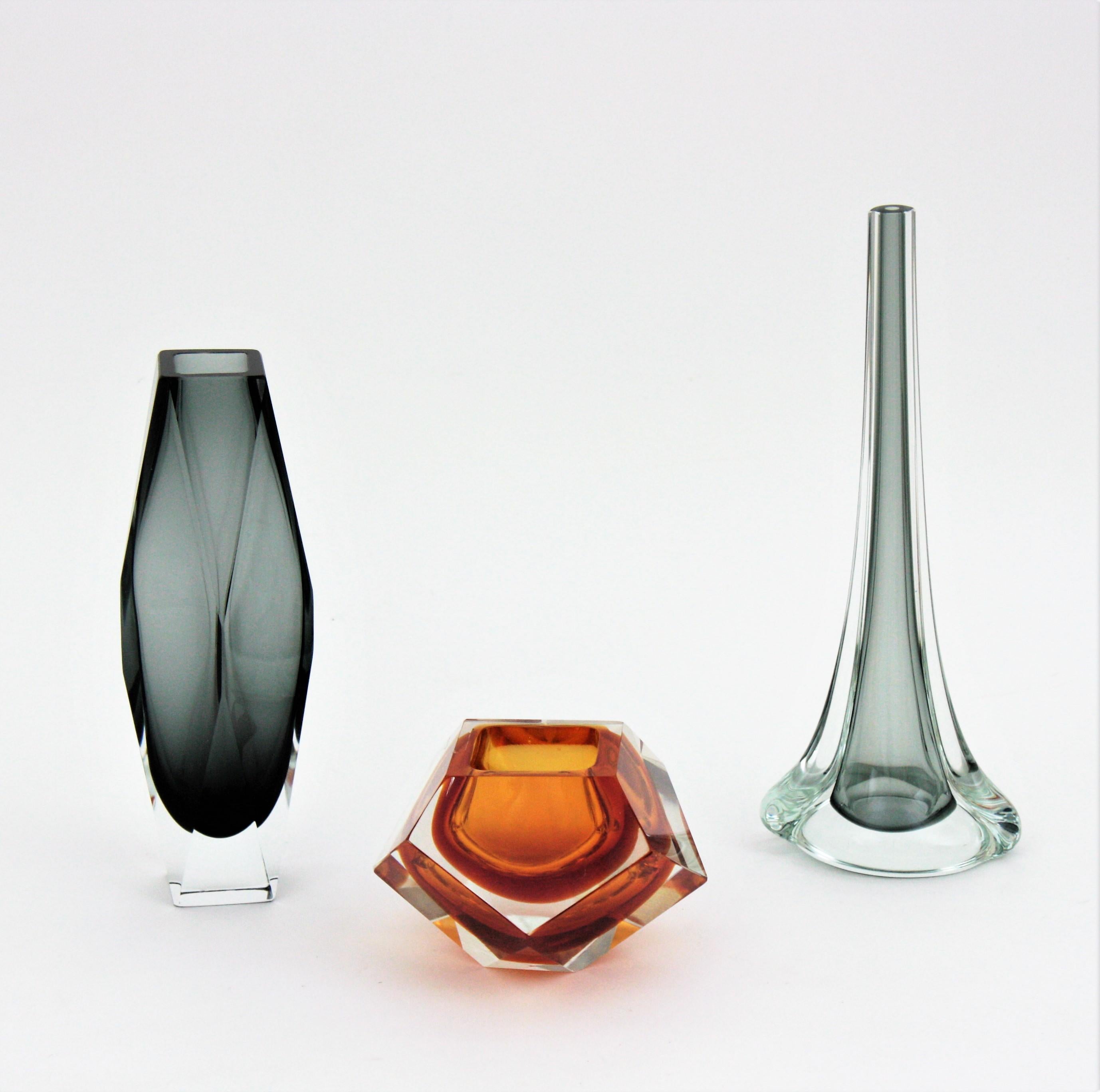 Italian Flavio Poli Seguso Murano Sommerso Smoked Grey and Clear Art Glass Vase