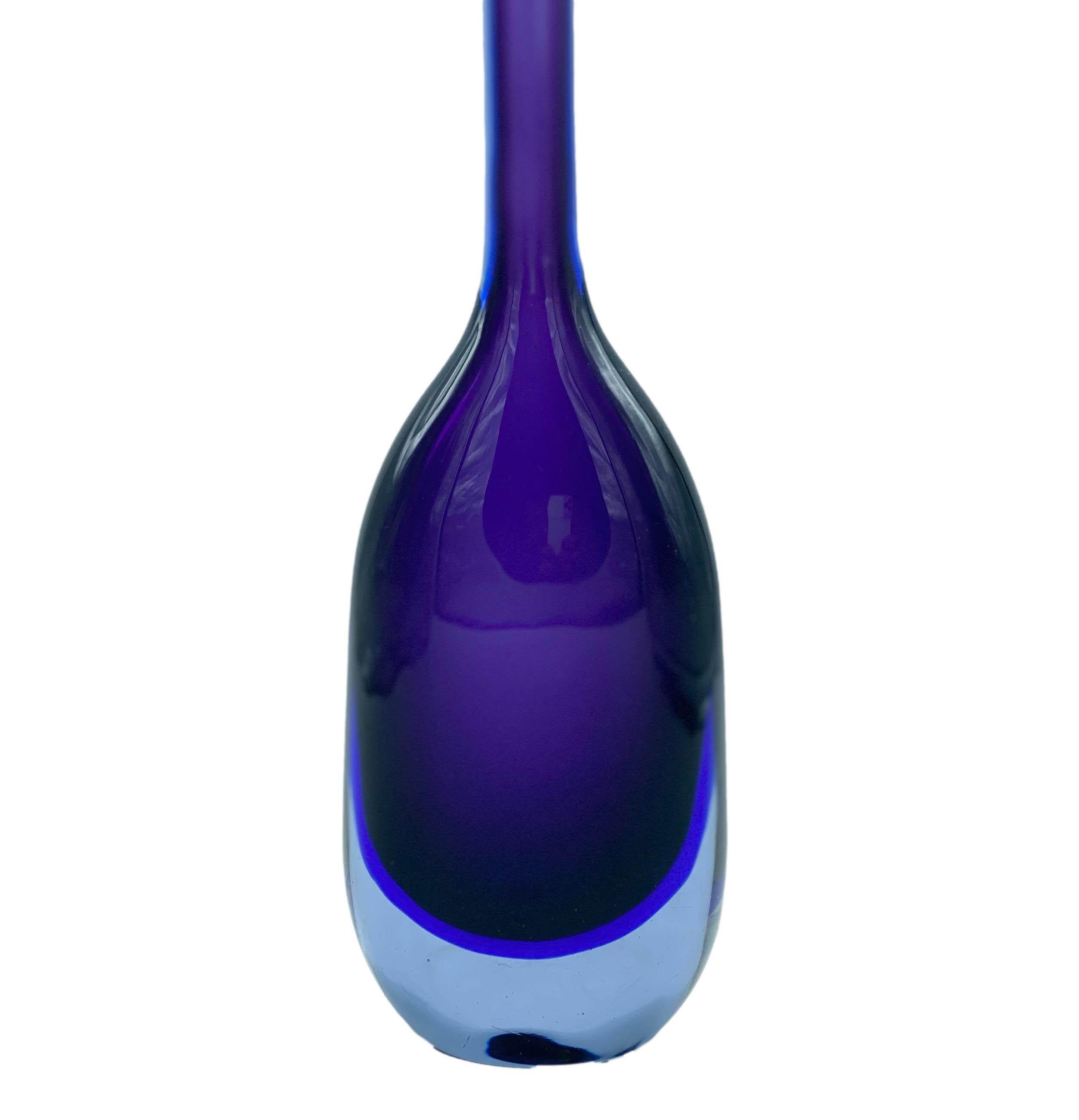 Flavio Poli for Seguso Purple Murano Glass Bottle, Italy 1950s In Good Condition In Naples, IT