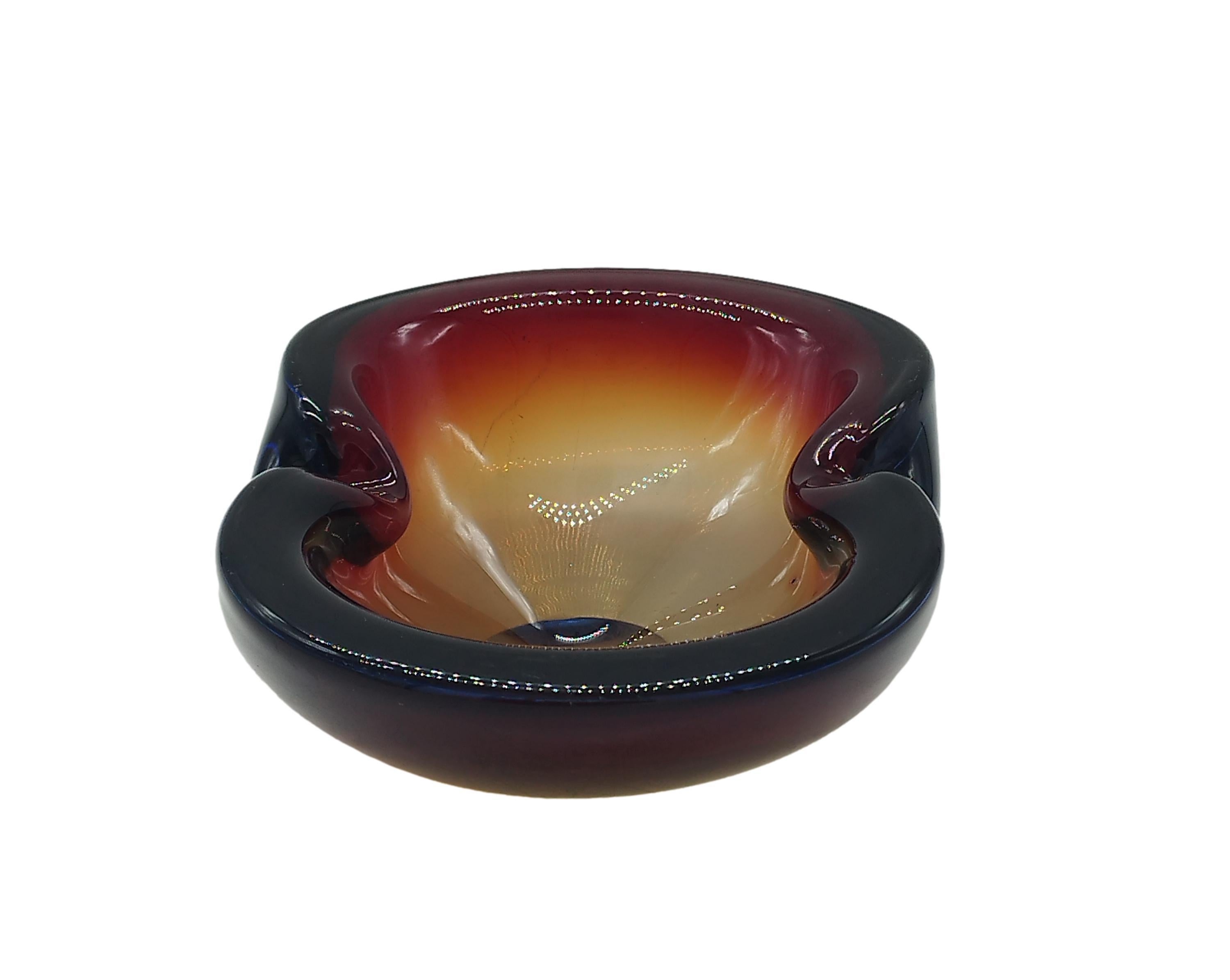 Mid-Century Modern Flavio Poli for Seguso Red and Blue Murano Glass Bowl, Italy, 1960s