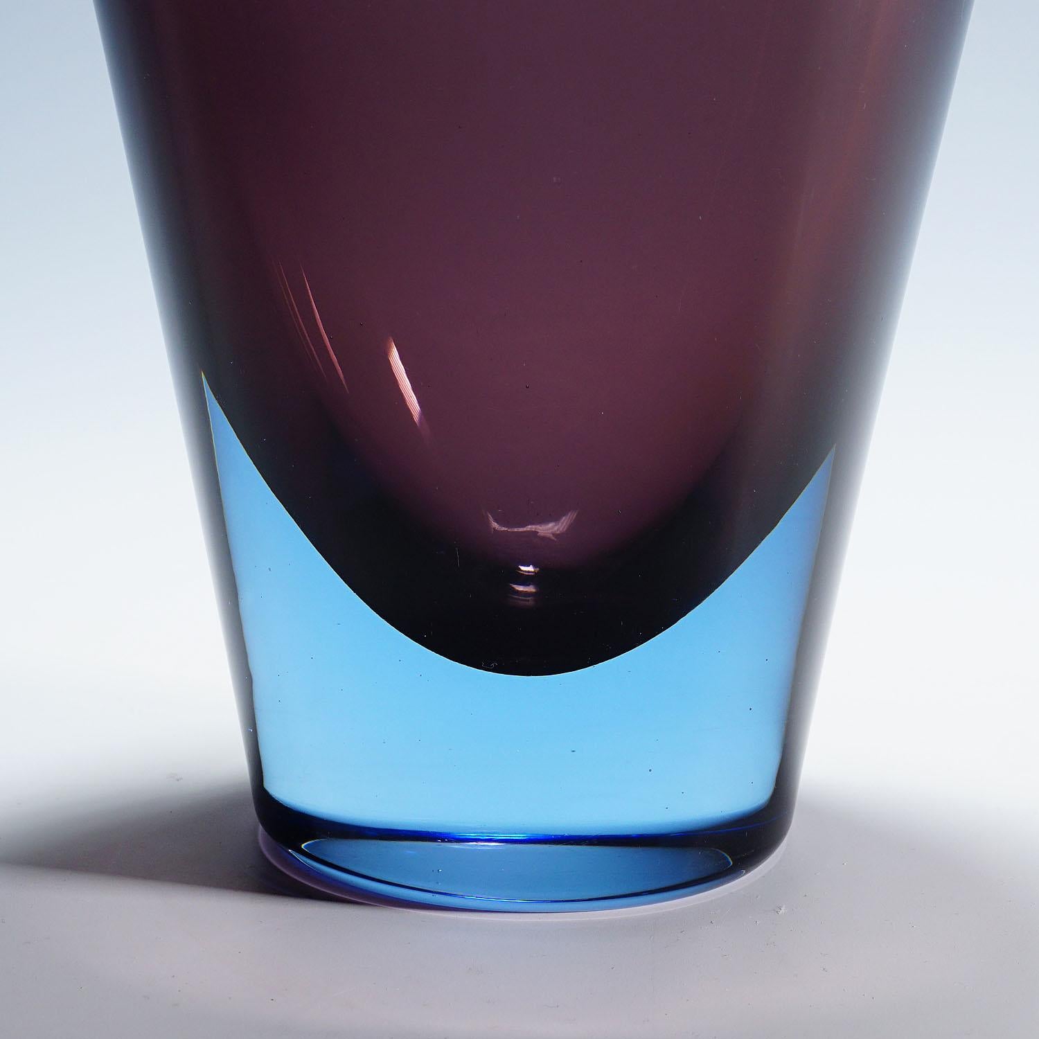Vetro artistico Flavio Poli per Seguso Vaso di Murano 1960 ca. in vendita