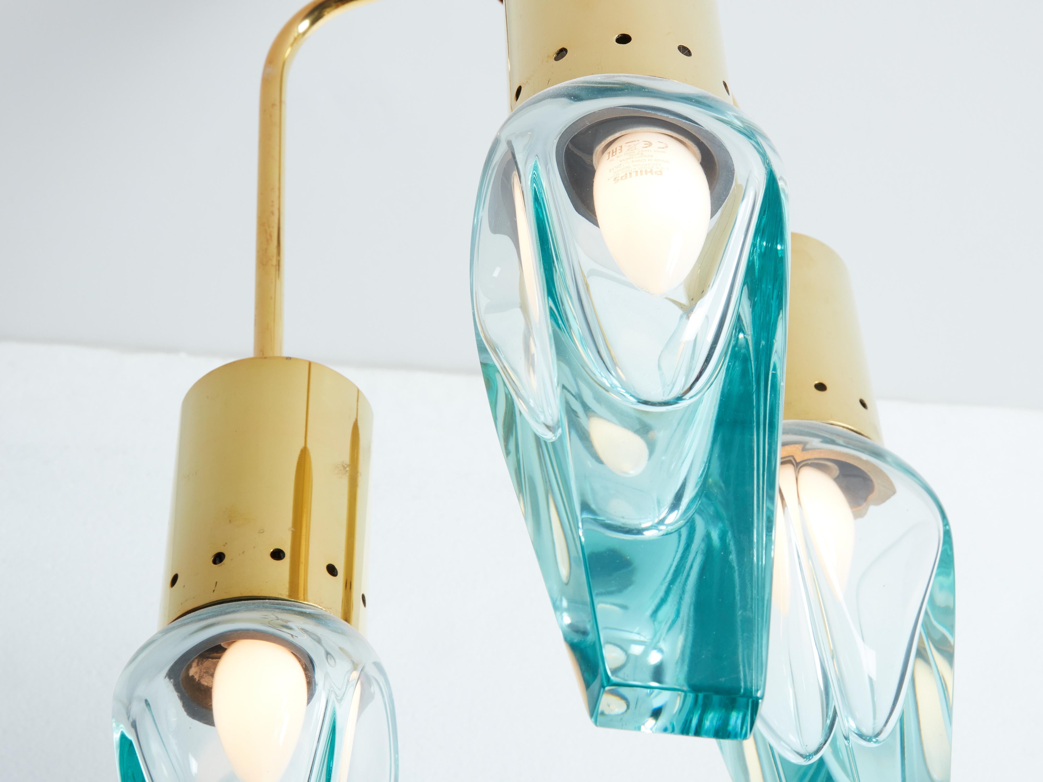 Mid-20th Century Flavio Poli for Seguso thick Murano glass and brass chandelier 1950s For Sale