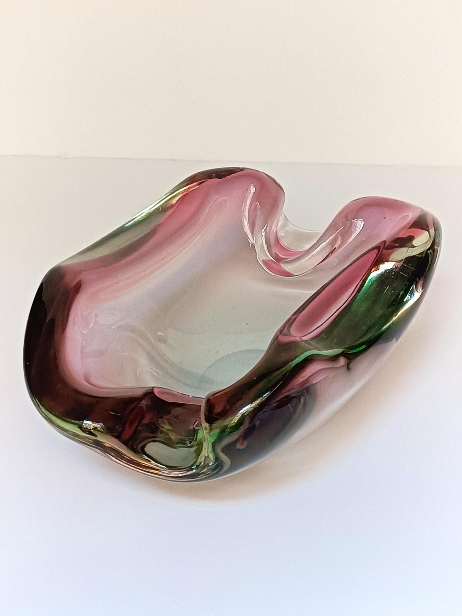 Mid-Century Modern Flavio Poli for Seguso Vetri d´Arte Sommerso Murano Glass Bowl, Italy, 1950s