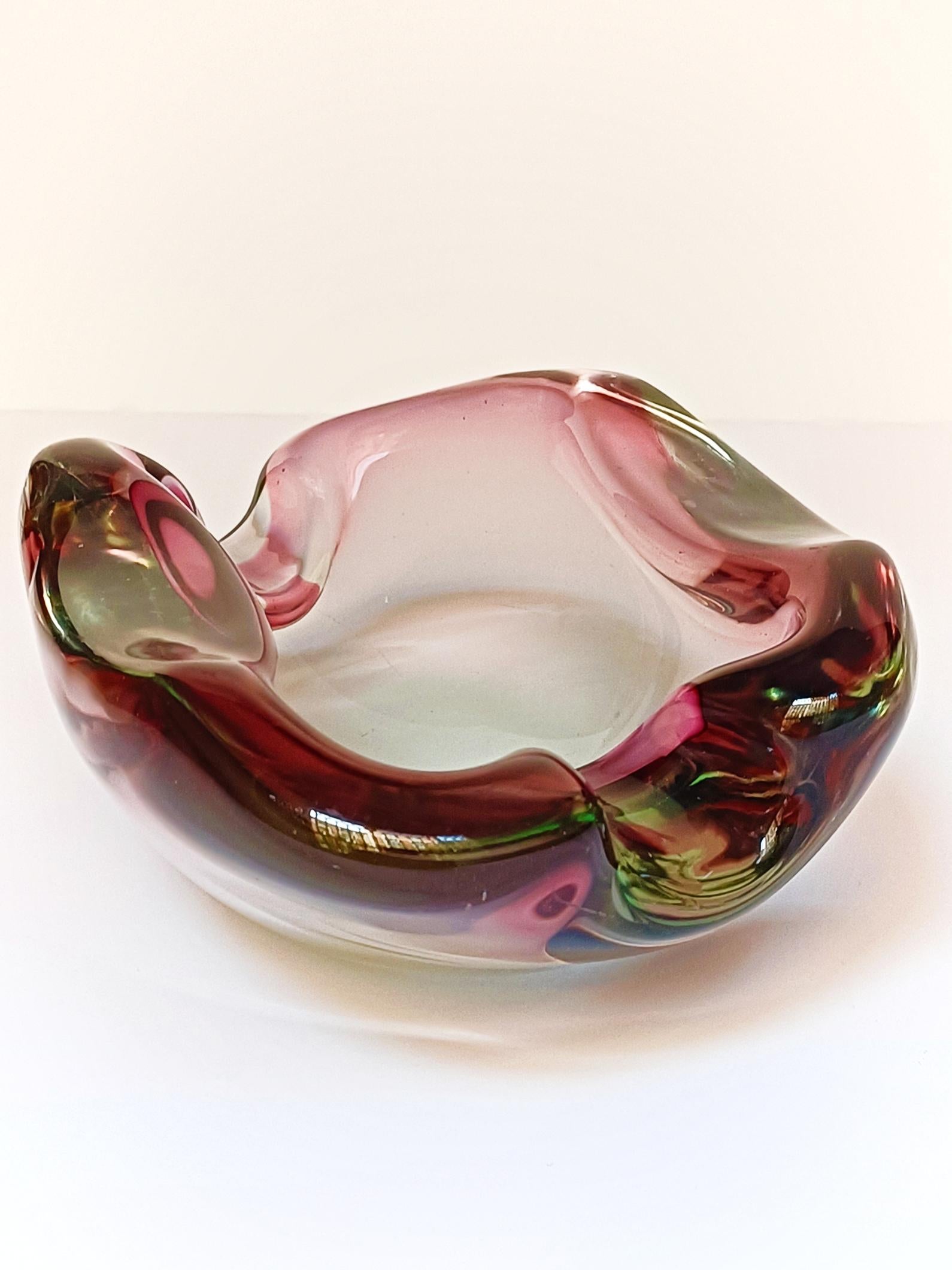 Flavio Poli für Seguso Vetri d'Arte Sommerso Murano Glass Schale, Italien, 1950er Jahre (Sommerso-Glas) im Angebot