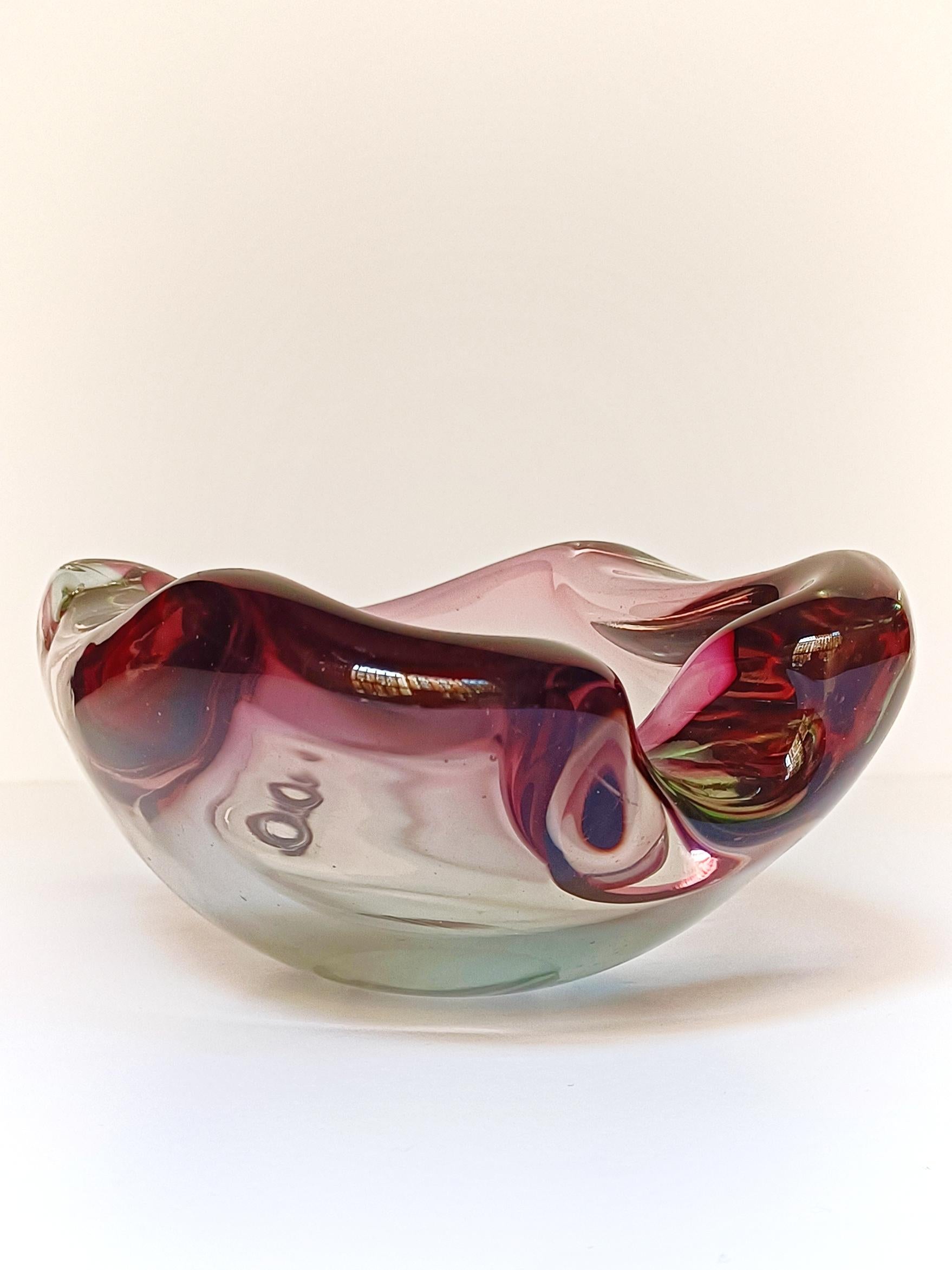 Flavio Poli für Seguso Vetri d'Arte Sommerso Murano Glass Schale, Italien, 1950er Jahre im Angebot 1