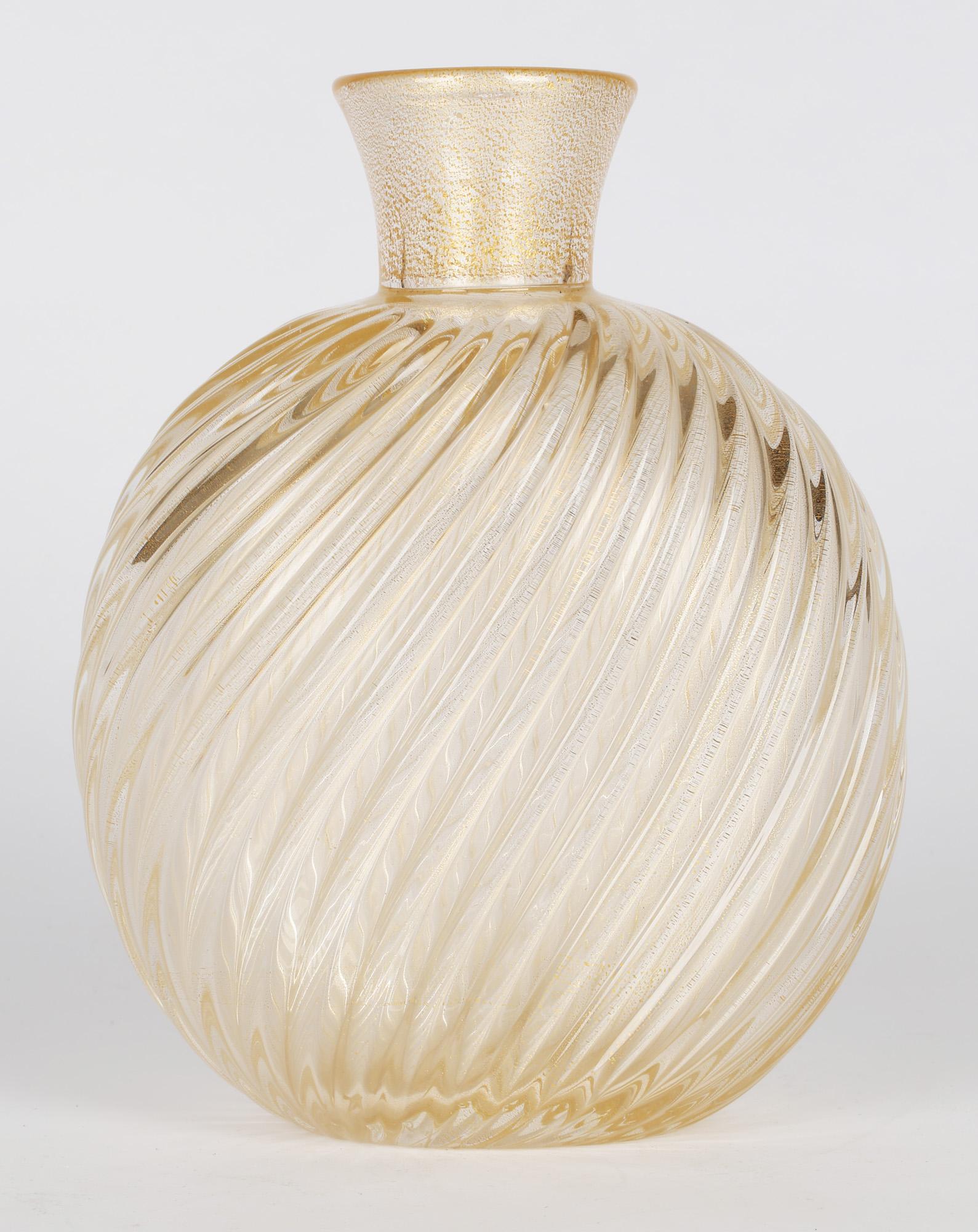 Mid-Century Modern Flavio Poli for Seguso Vetri D'Art Incrociato Oro Glass Vase For Sale