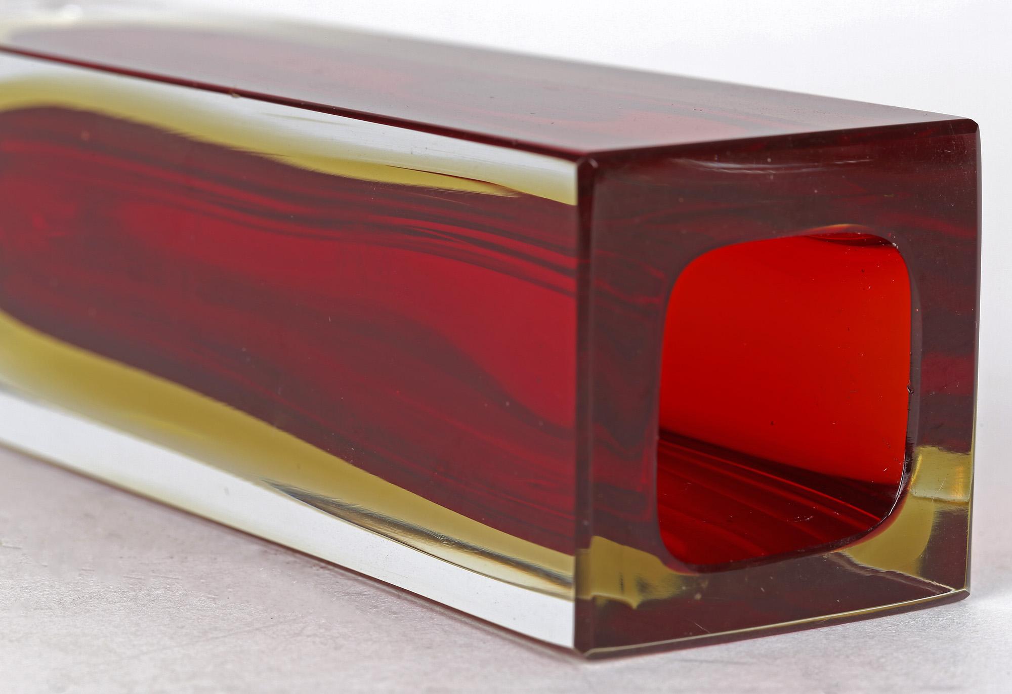 Mid-Century Modern Flavio Poli for Seguso Vetri D'Art Murano Red Sommerso Faceted Glass Vase