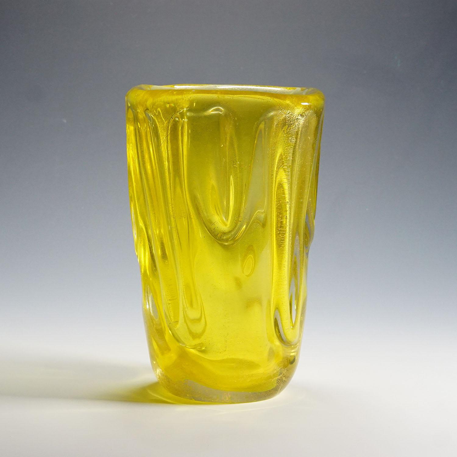 Mid-Century Modern Flavio Poli for Seguso Vetri d'Arte Murano Sommerso Glass Vase, 1930s For Sale
