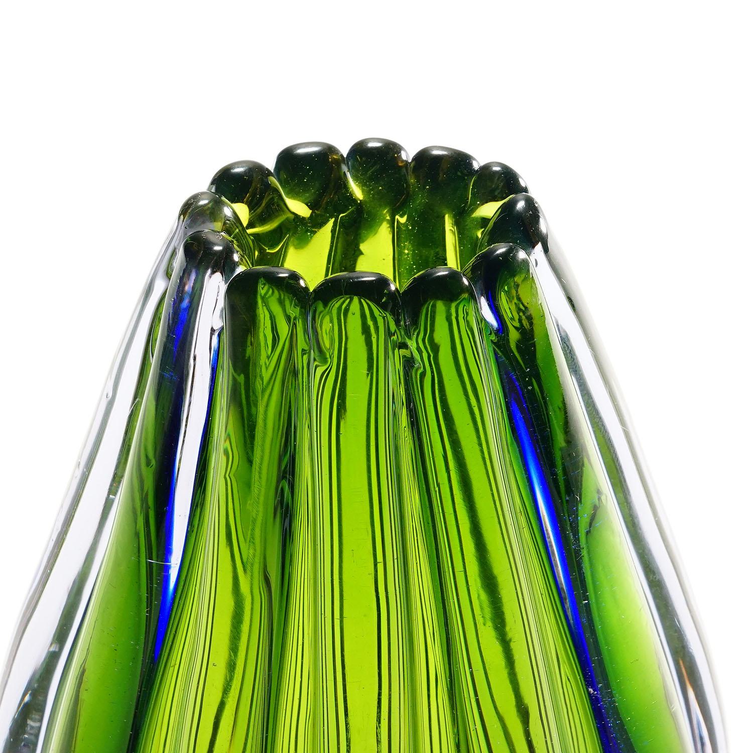 20th Century Flavio Poli for Seguso Vetri d'Arte Murano Sommerso Glass Vase, 1950s