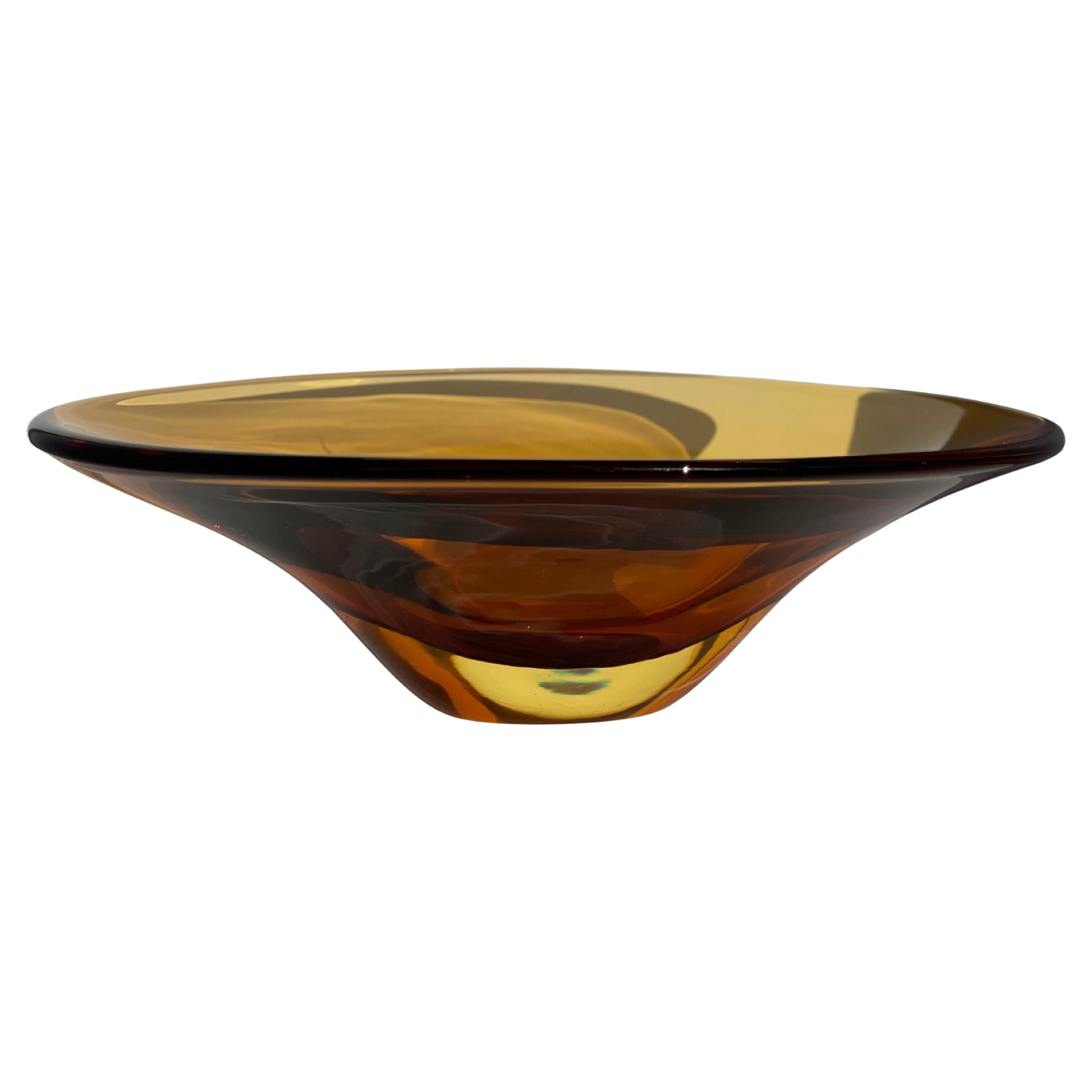 Flavio Poli for Seguso Vetri d’Arte, Sommerso Honeycomb Yellow Centerpiece Bowl