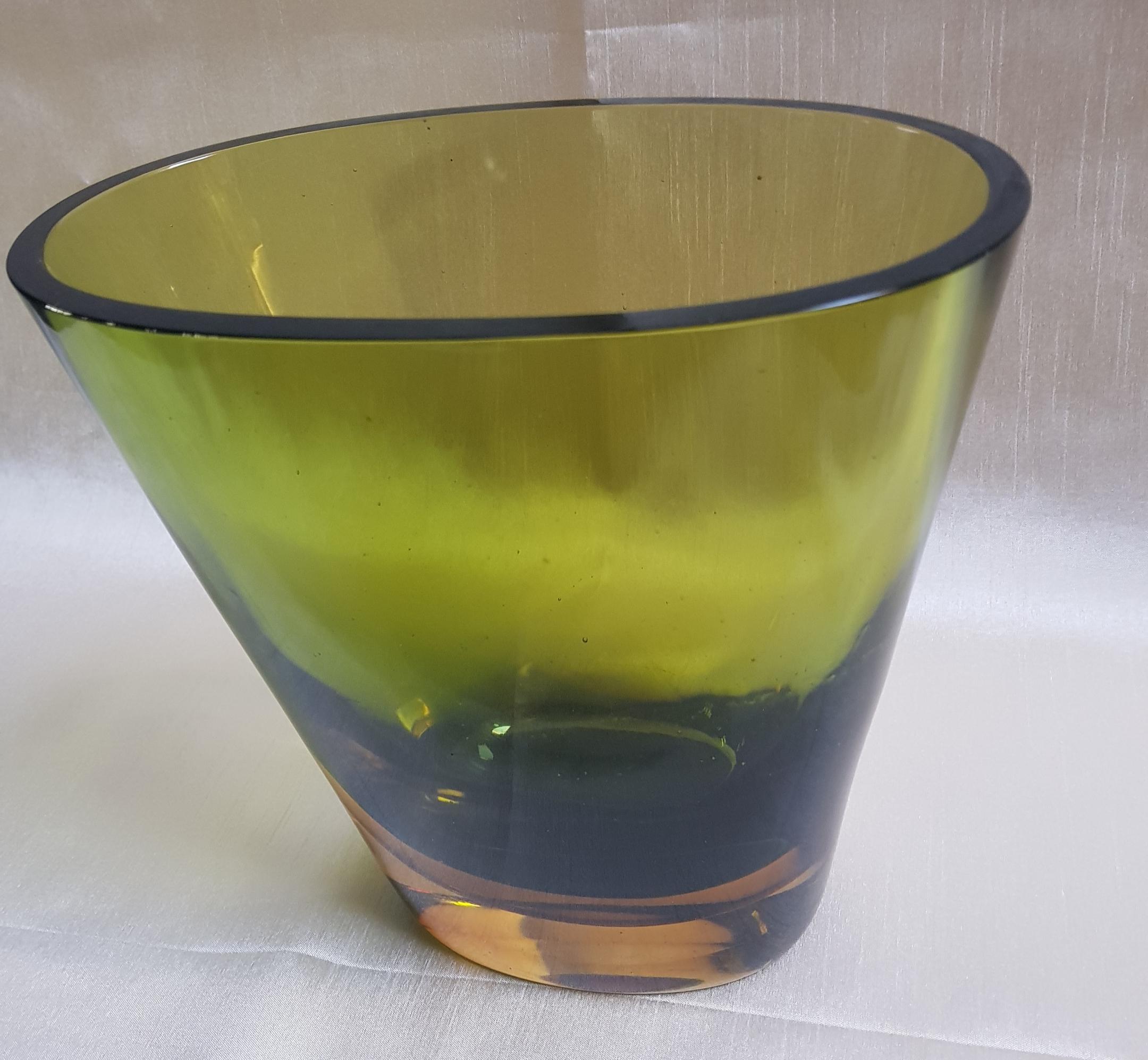 20th Century Flavio Poli for Seguso Vetri d'Arte Sommerso Murano Art Glass Vase Mid Century For Sale