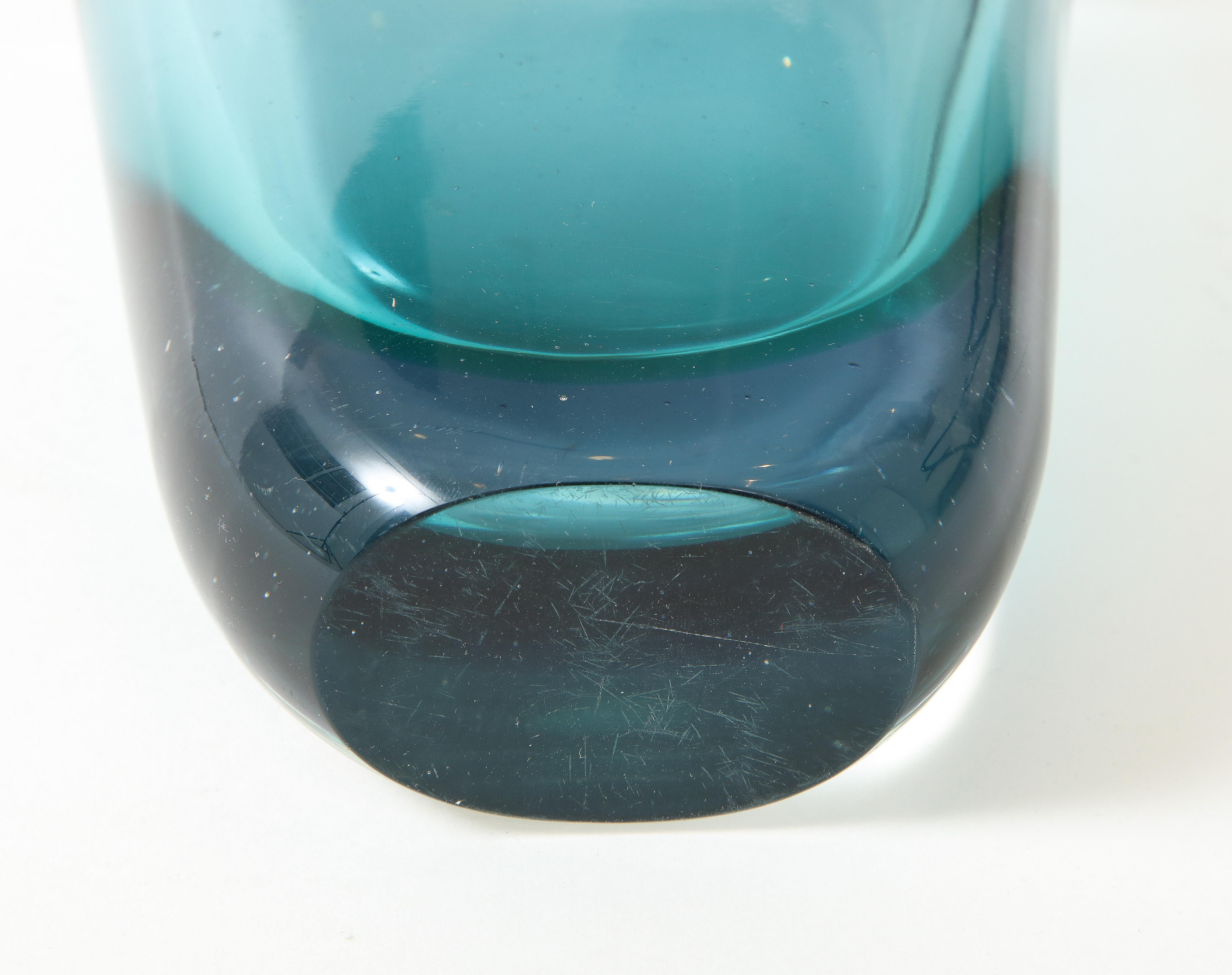 Flavio Poli for Seguso Vetri d'Arte Sommerso Pinched Glass Vase, Italy, 1950s 3