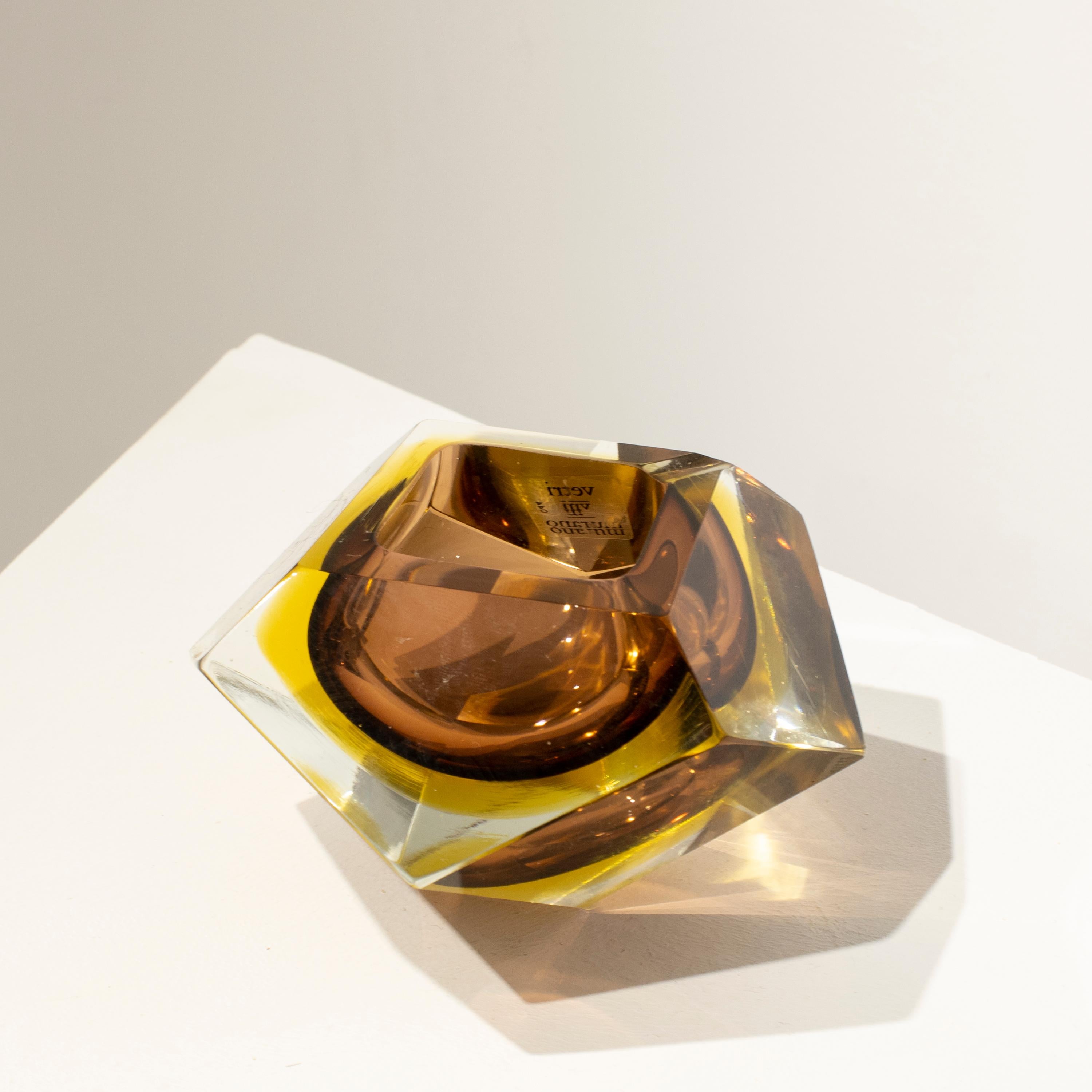 Flavio Poli Hand-Crafted Brown Murano Small Vase, Italy, 1970 In Good Condition For Sale In Madrid, ES