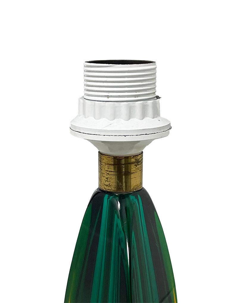 Lampada da tavolo in vetro italiano Flavio Poli, anni '60 in vendita 1