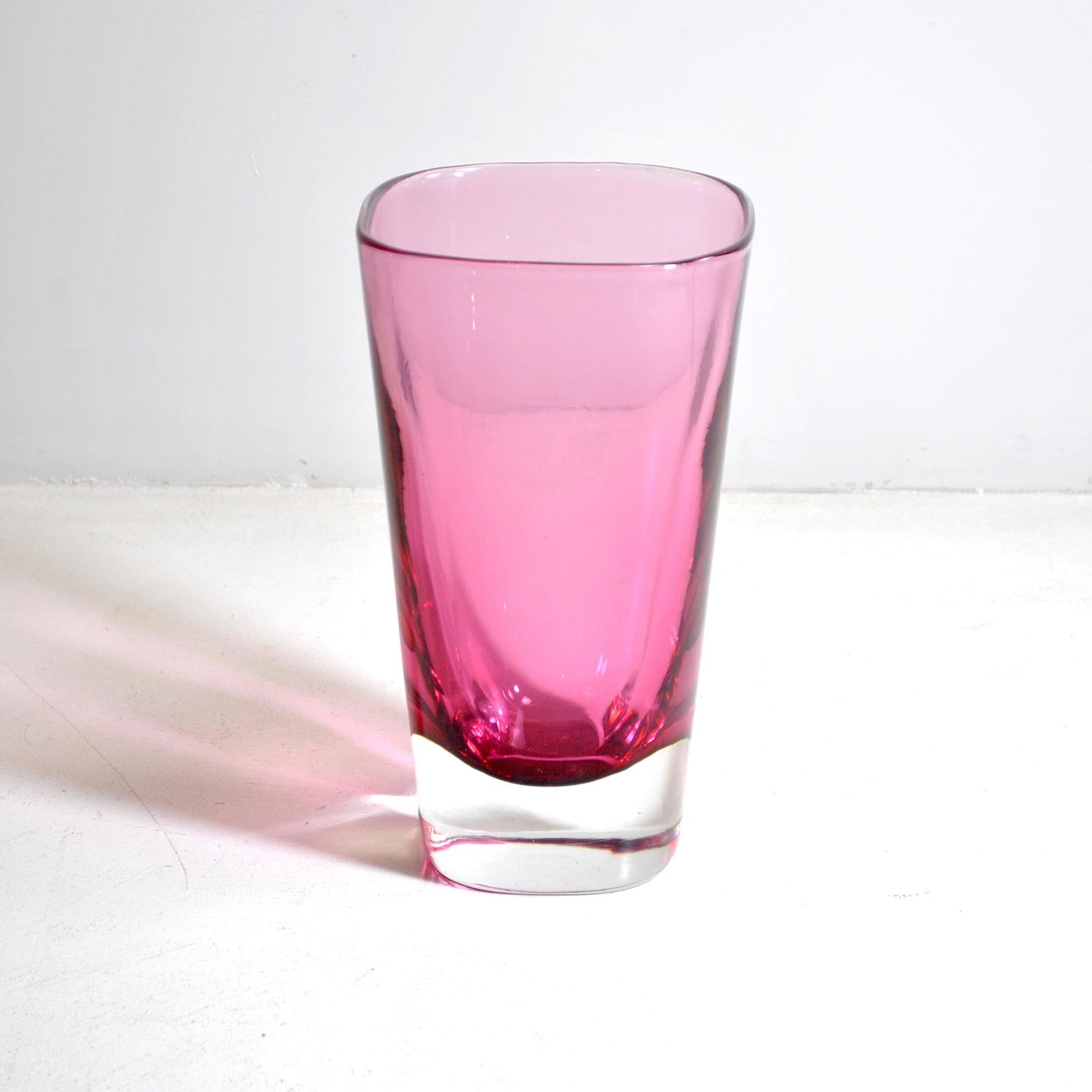 Submerged glass vase from the 1960s Flavio Poli for Seguso in lilac color.
