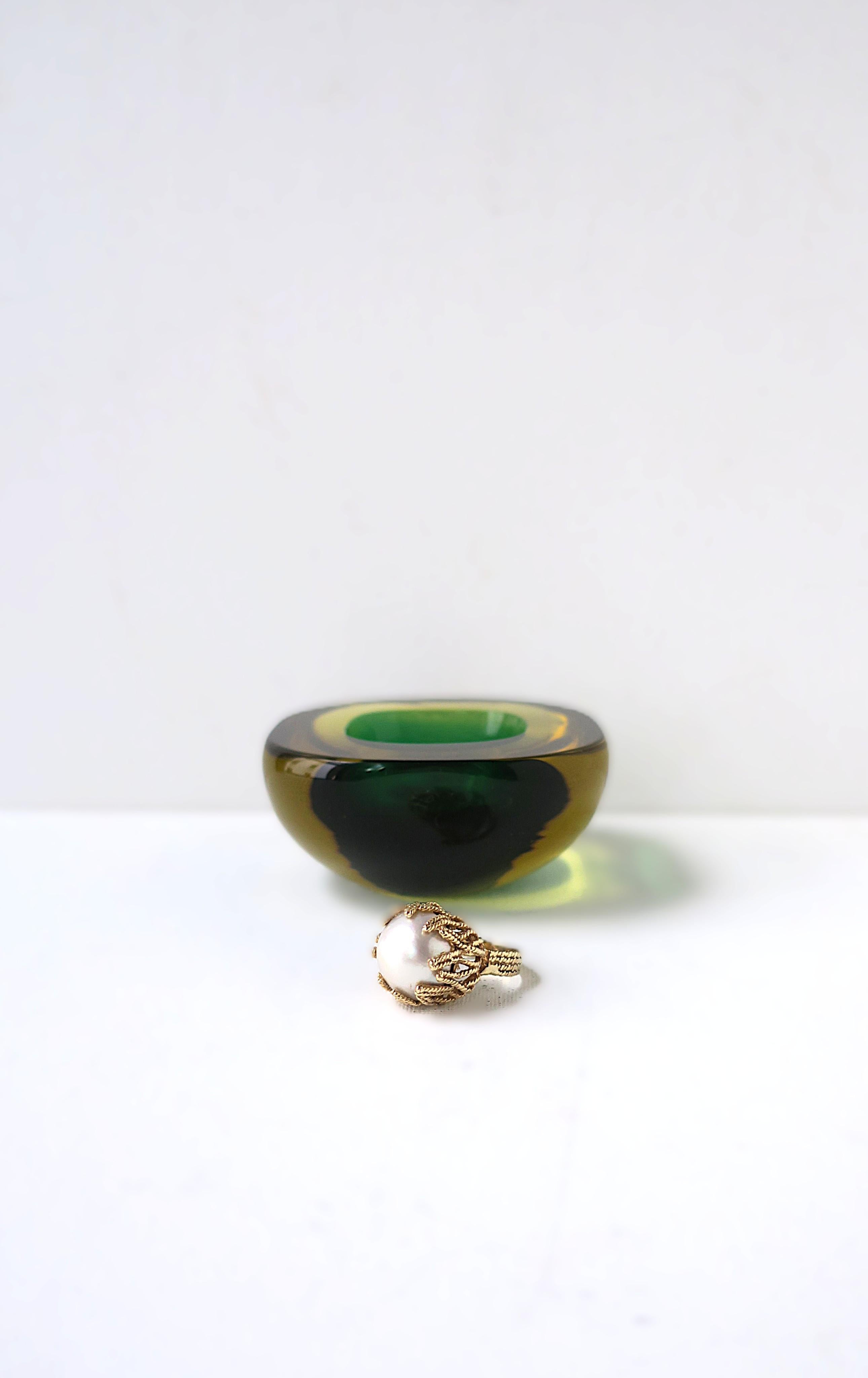Flavio Poli Italienisches Murano Kunstglas Schale (20. Jahrhundert) im Angebot