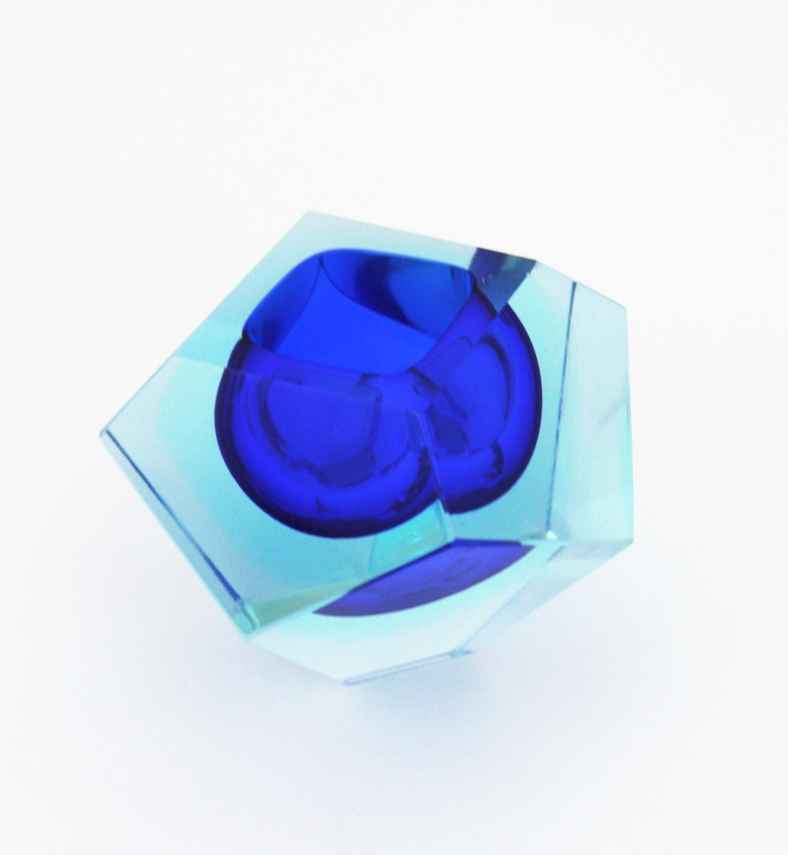 Flavio Poli Murano Blue Sommerso Faceted Art Glass Bowl 4