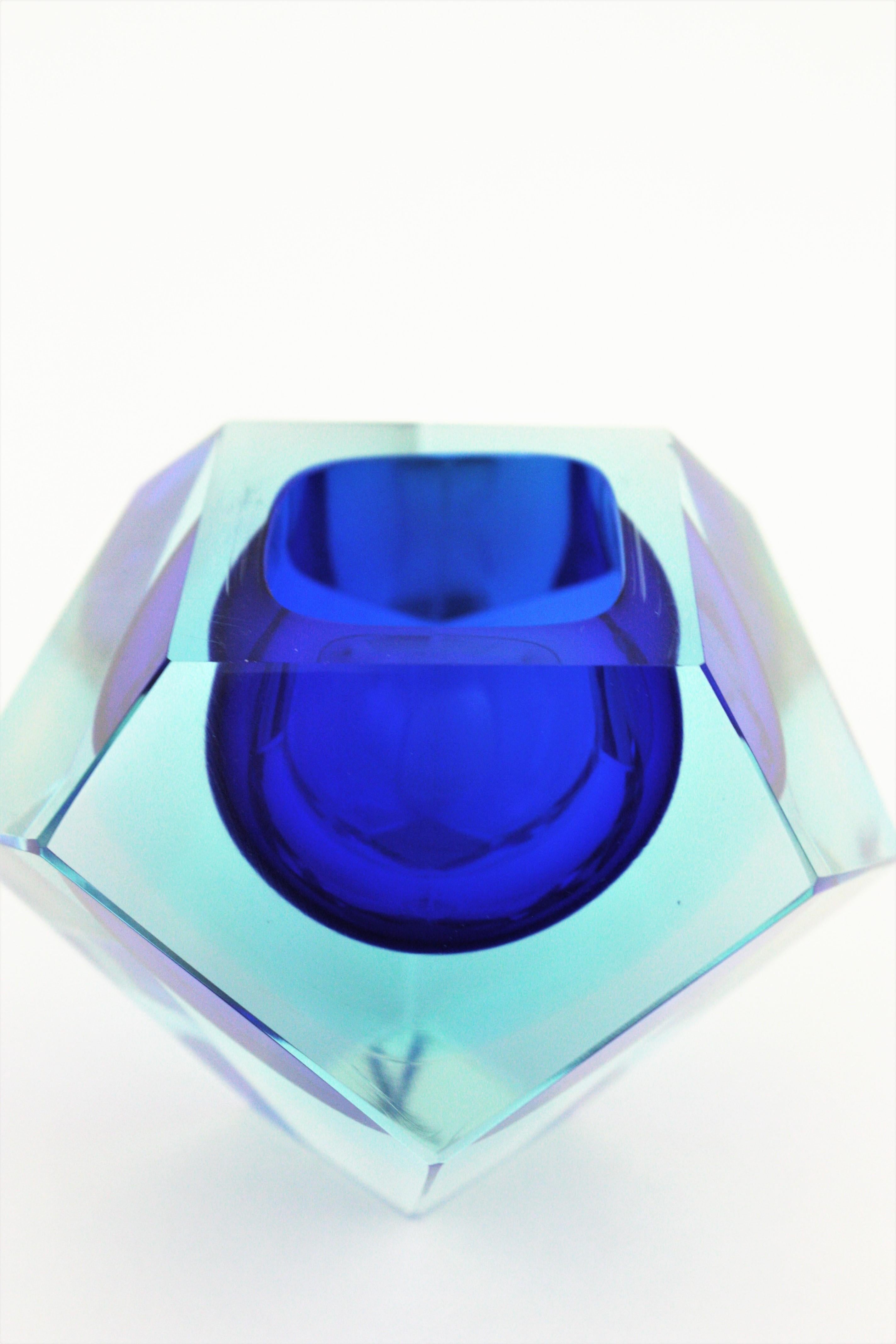 Flavio Poli Murano Blue Sommerso Faceted Art Glass Bowl 3