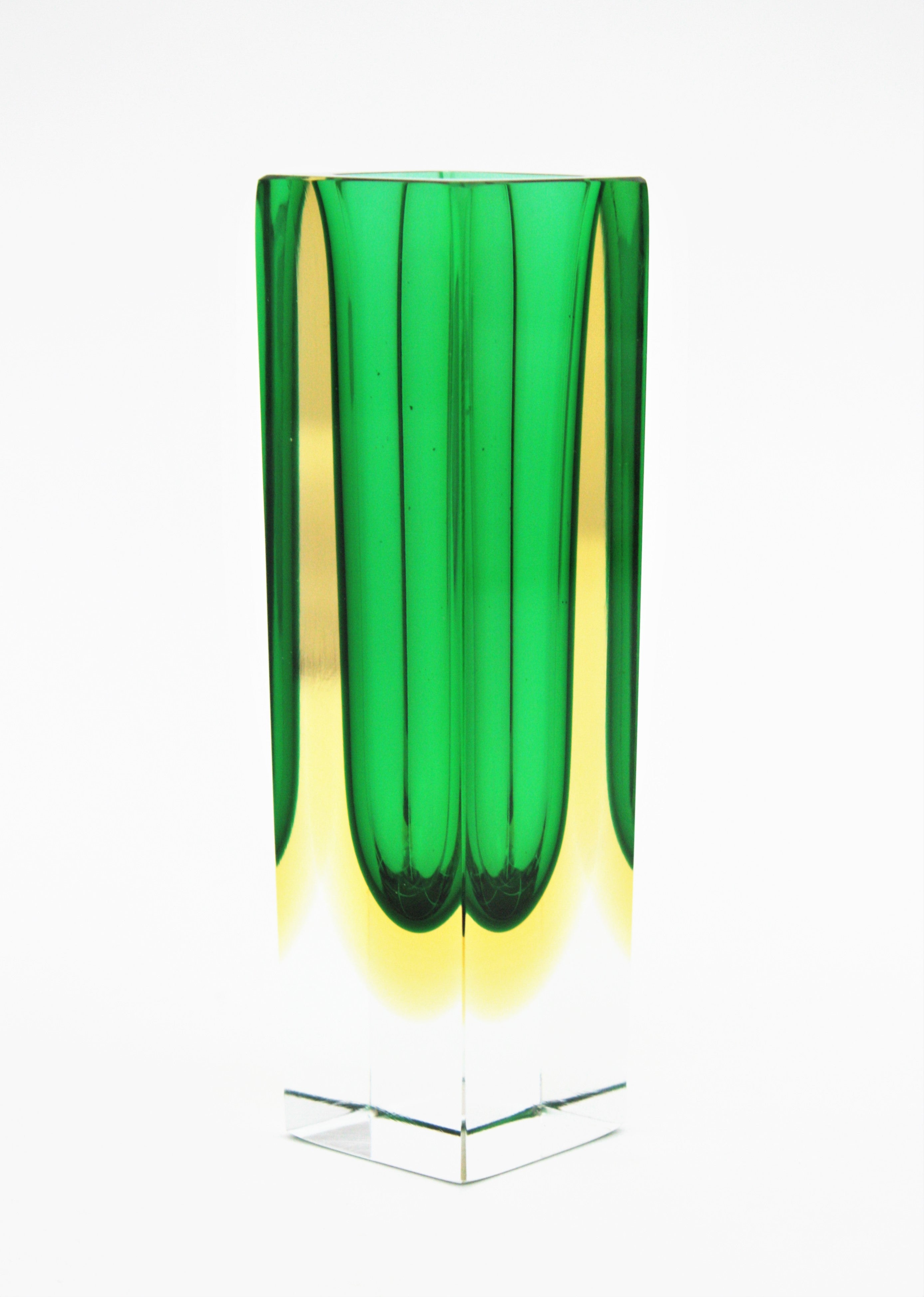 Flavio Poli Murano Faceted Sommerso Green Yellow and Clear Art Glass Vase For Sale 1