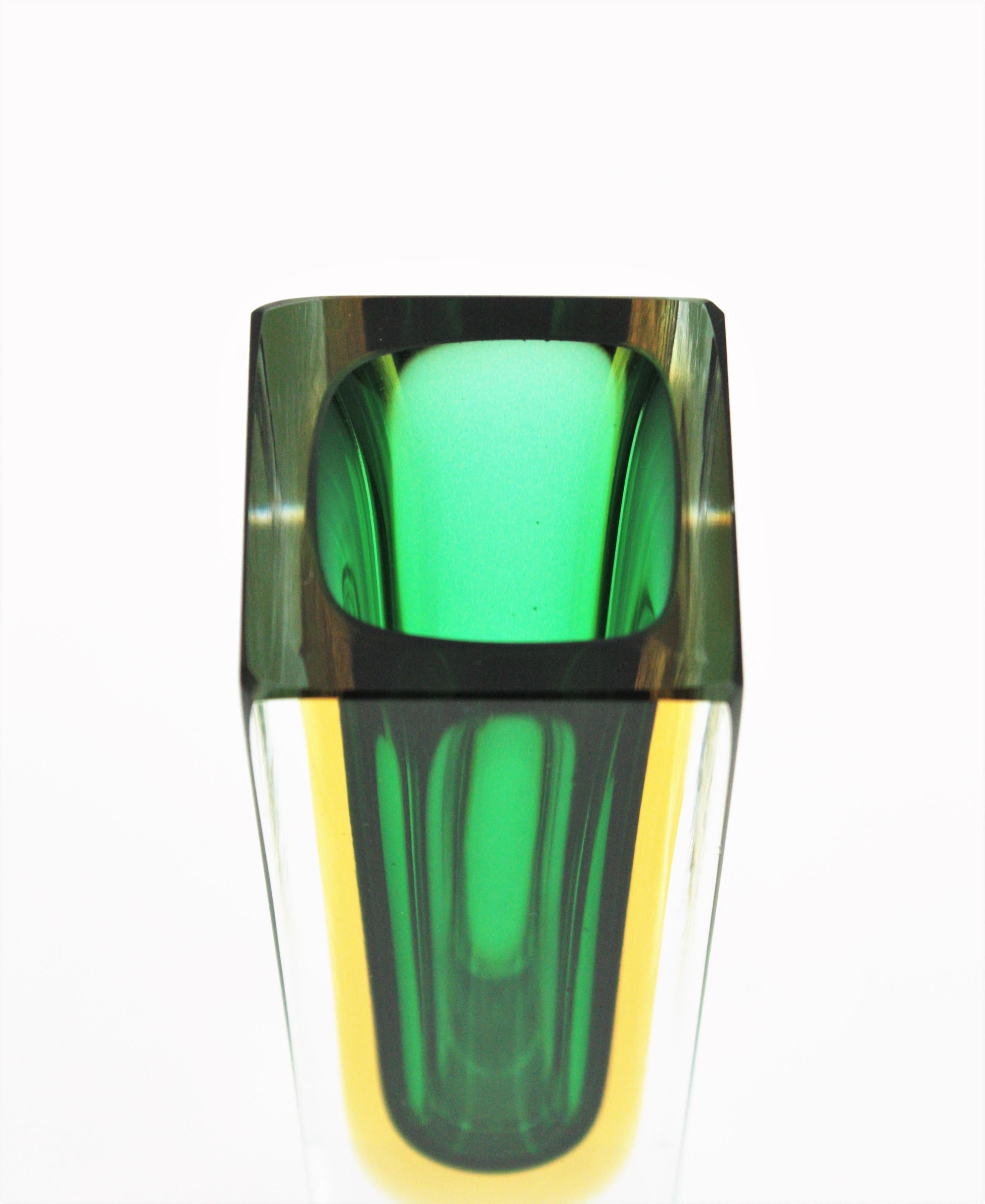 Flavio Poli Murano Faceted Sommerso Green Yellow and Clear Art Glass Vase For Sale 2