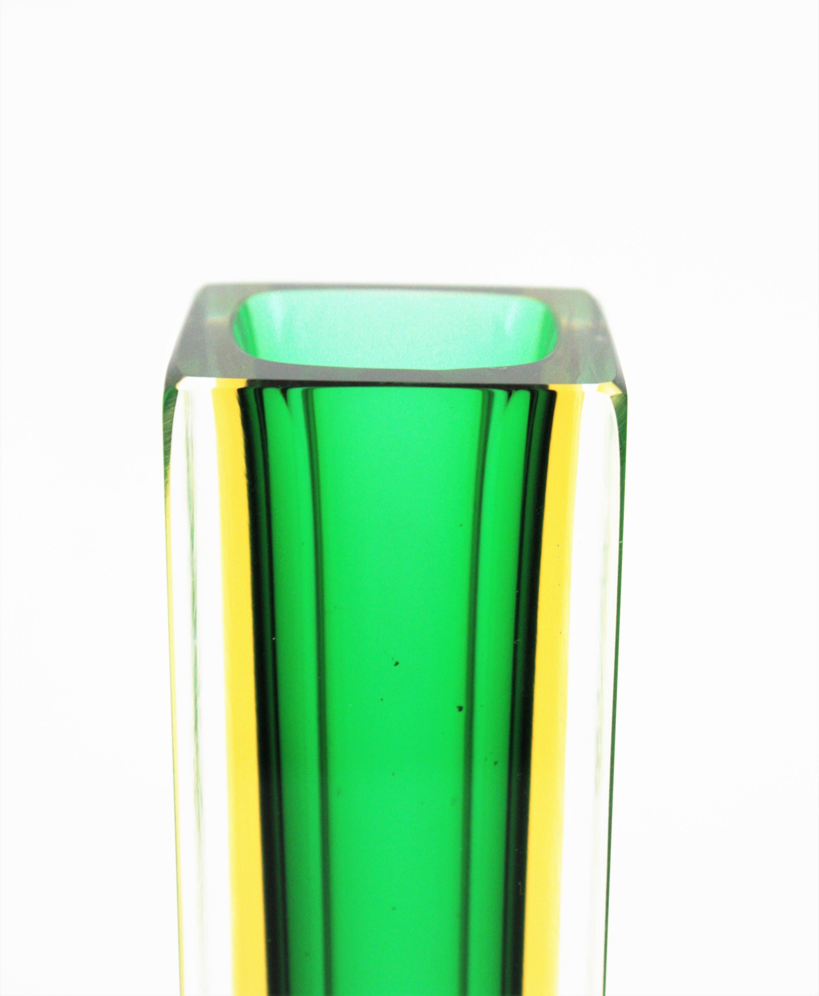 Flavio Poli Murano Faceted Sommerso Green Yellow and Clear Art Glass Vase For Sale 3