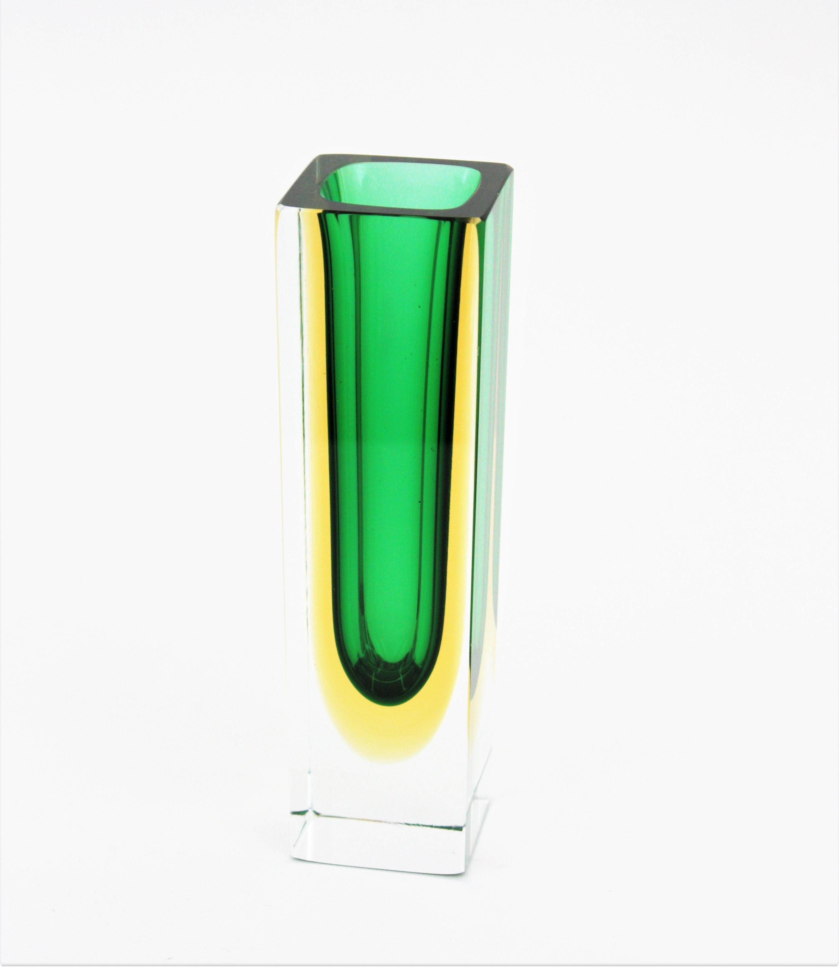 20th Century Flavio Poli Murano Faceted Sommerso Green Yellow and Clear Art Glass Vase For Sale