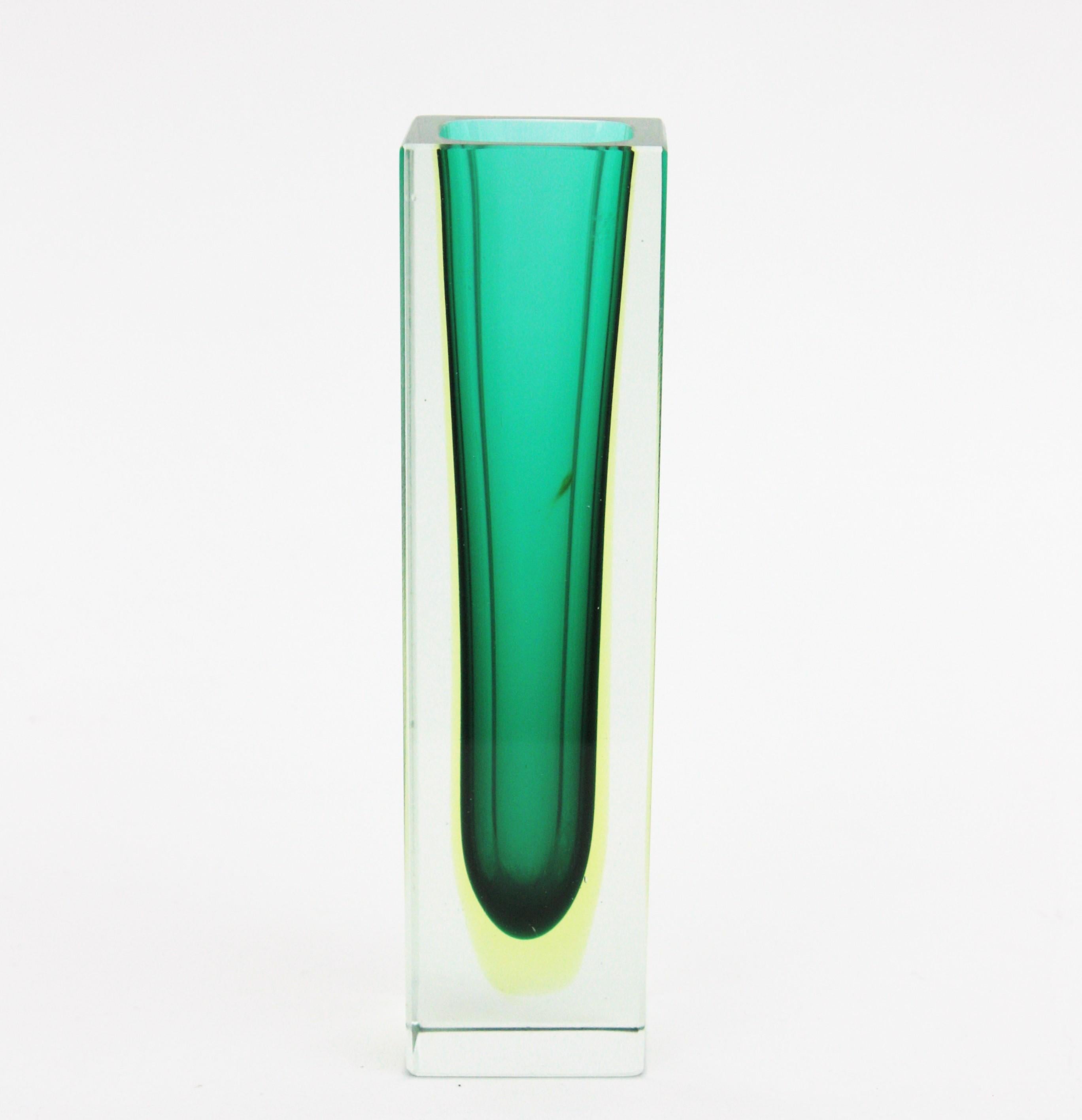 Mid-Century Modern Flavio Poli Murano Faceted Sommerso Green Yellow and Clear Glass Vase