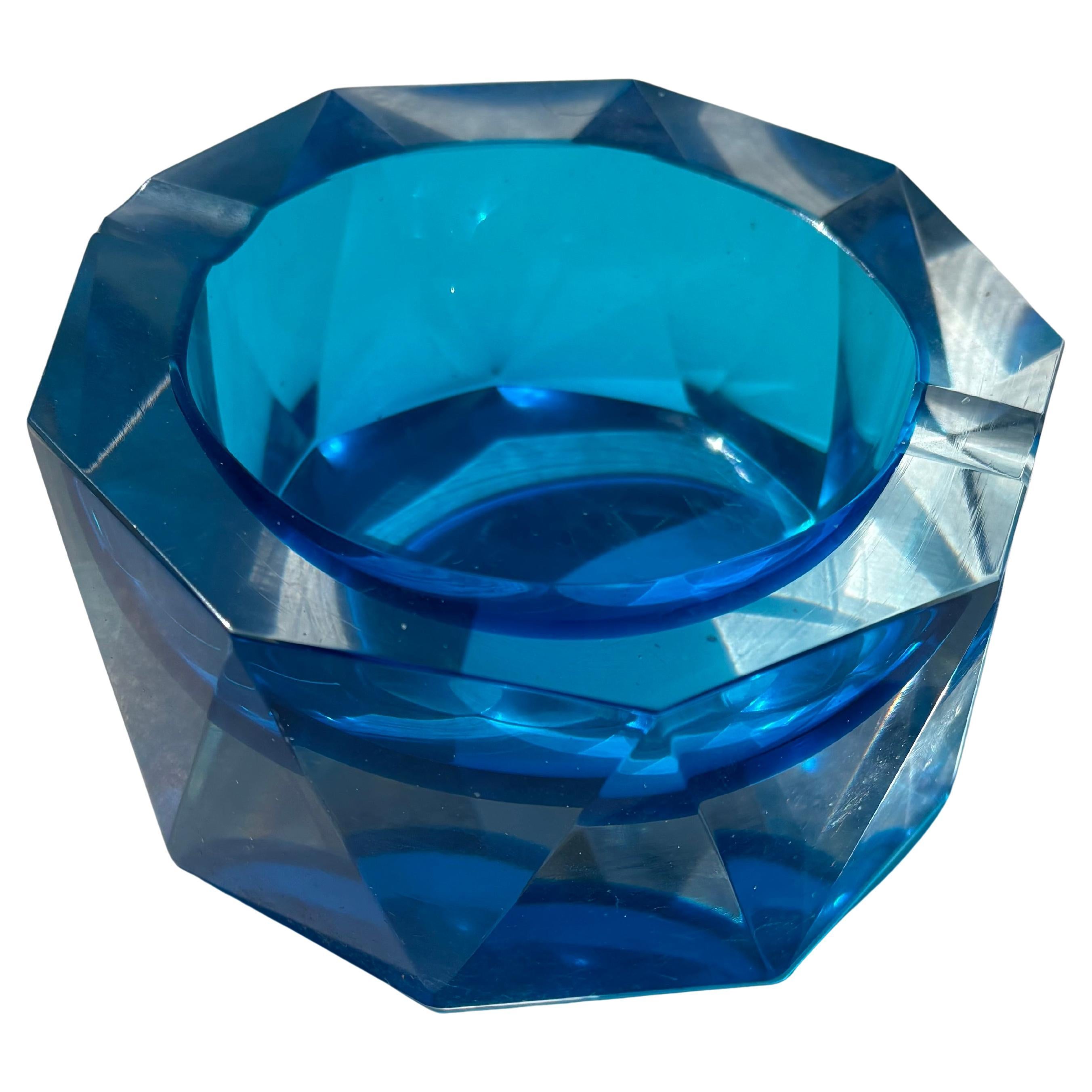 Cendrier à facettes en verre de Murano de Flavio Poli , attb Seguso .