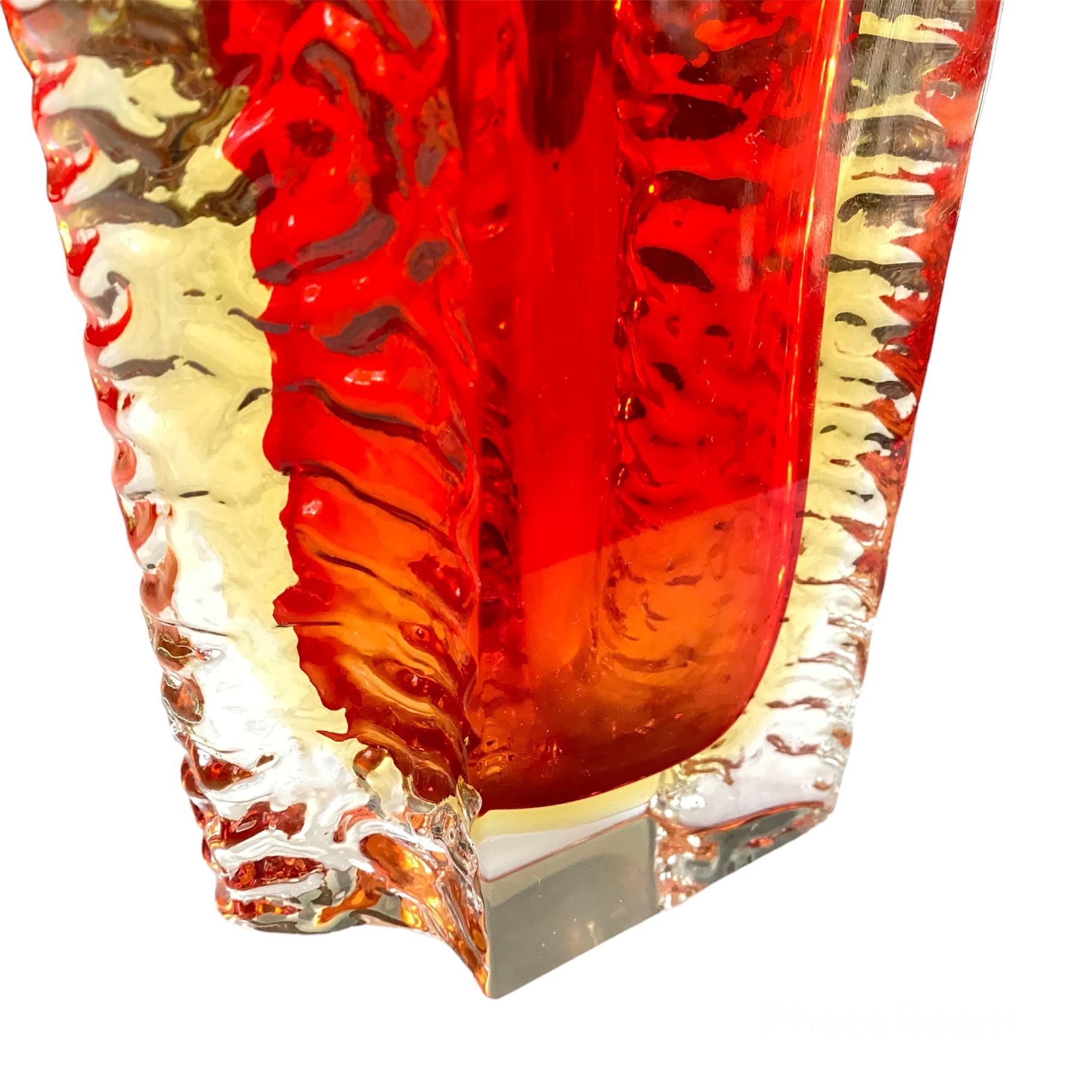 Vase aus Muranoglas von Flavio Poli für Poliarte (Ende des 20. Jahrhunderts) im Angebot