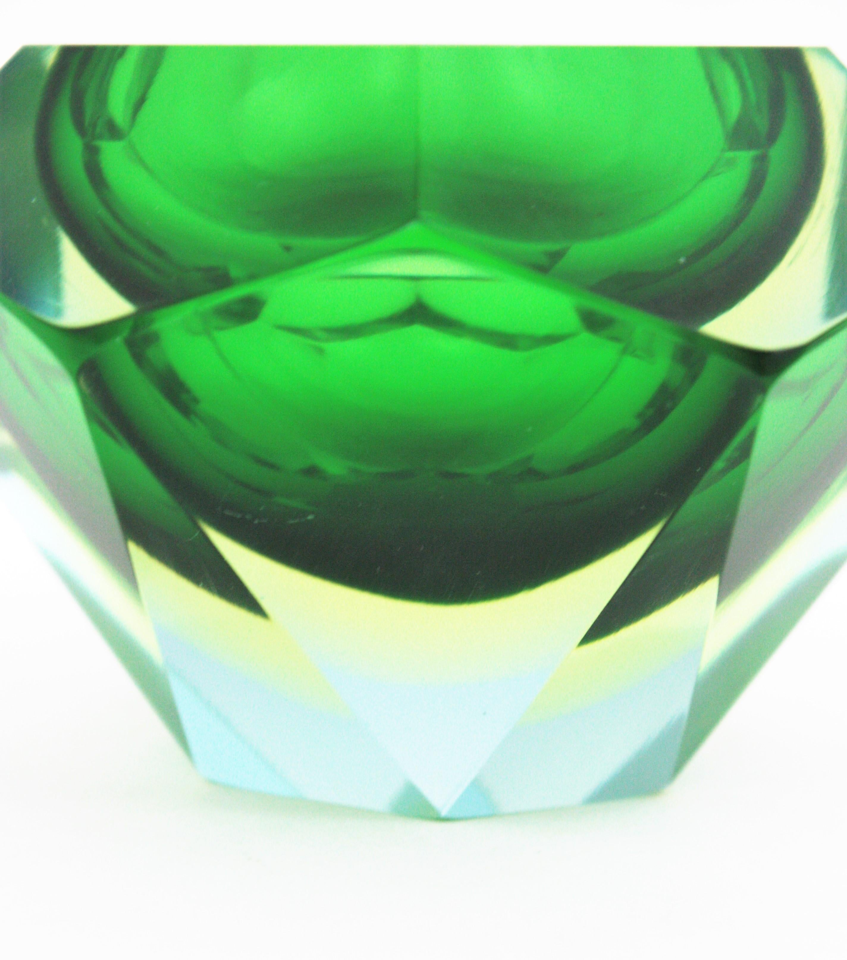 Flavio Poli Murano Green Yellow Sommerso Faceted Art Glass Bowl For Sale 7