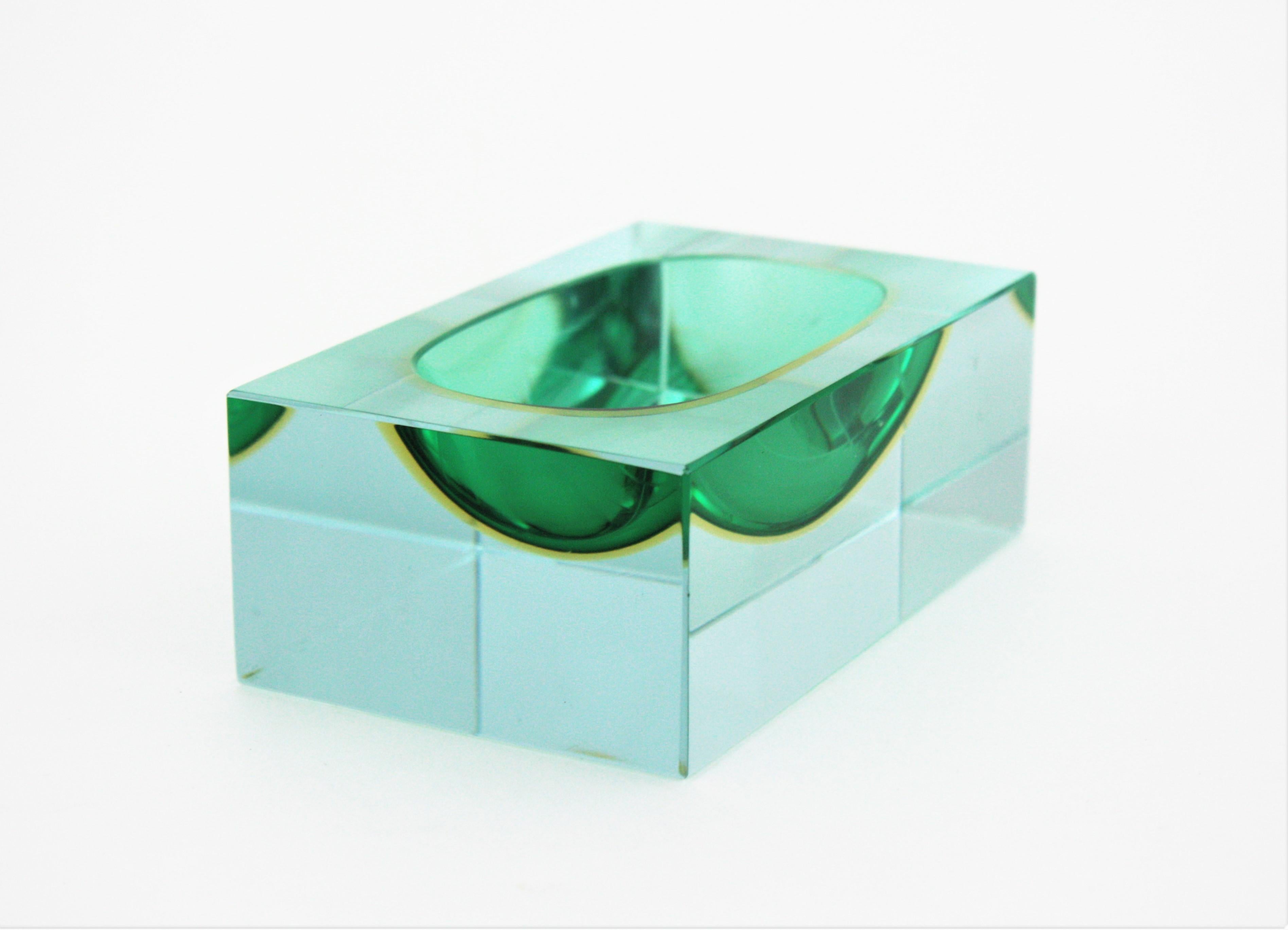 Flavio Poli Murano Green Yellow Sommerso Faceted Art Glass Bowl or Vide-Poche 3
