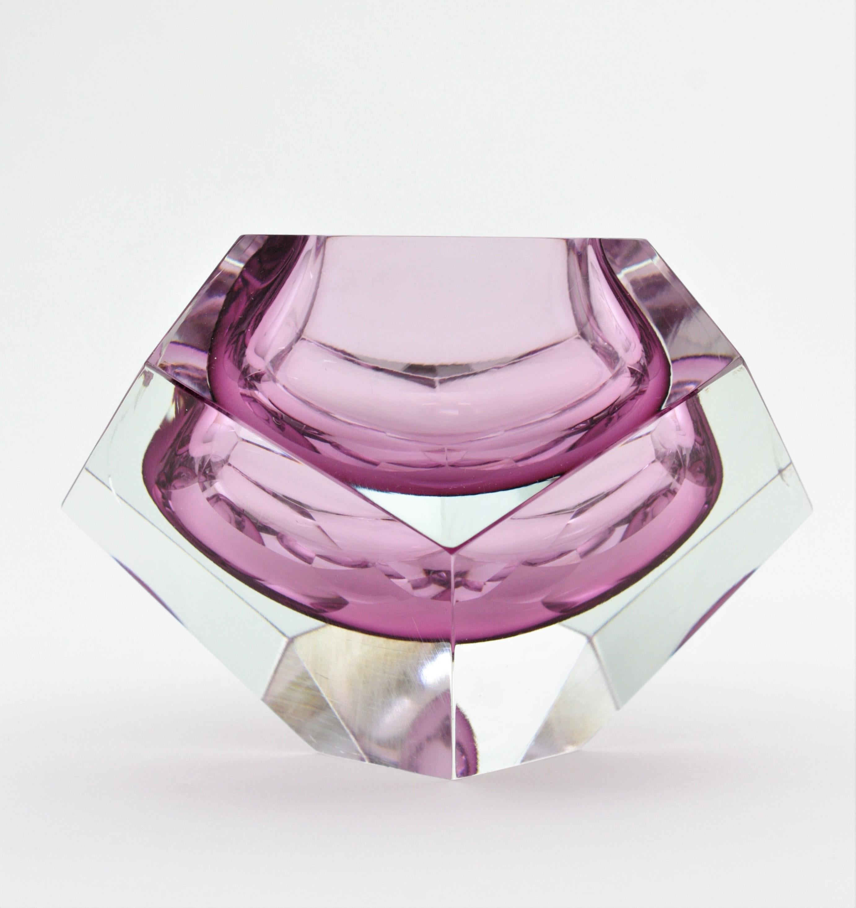 Flavio Poli Murano Lavender Sommerso Faceted Giant Art Glass Bowl In Good Condition For Sale In Barcelona, ES
